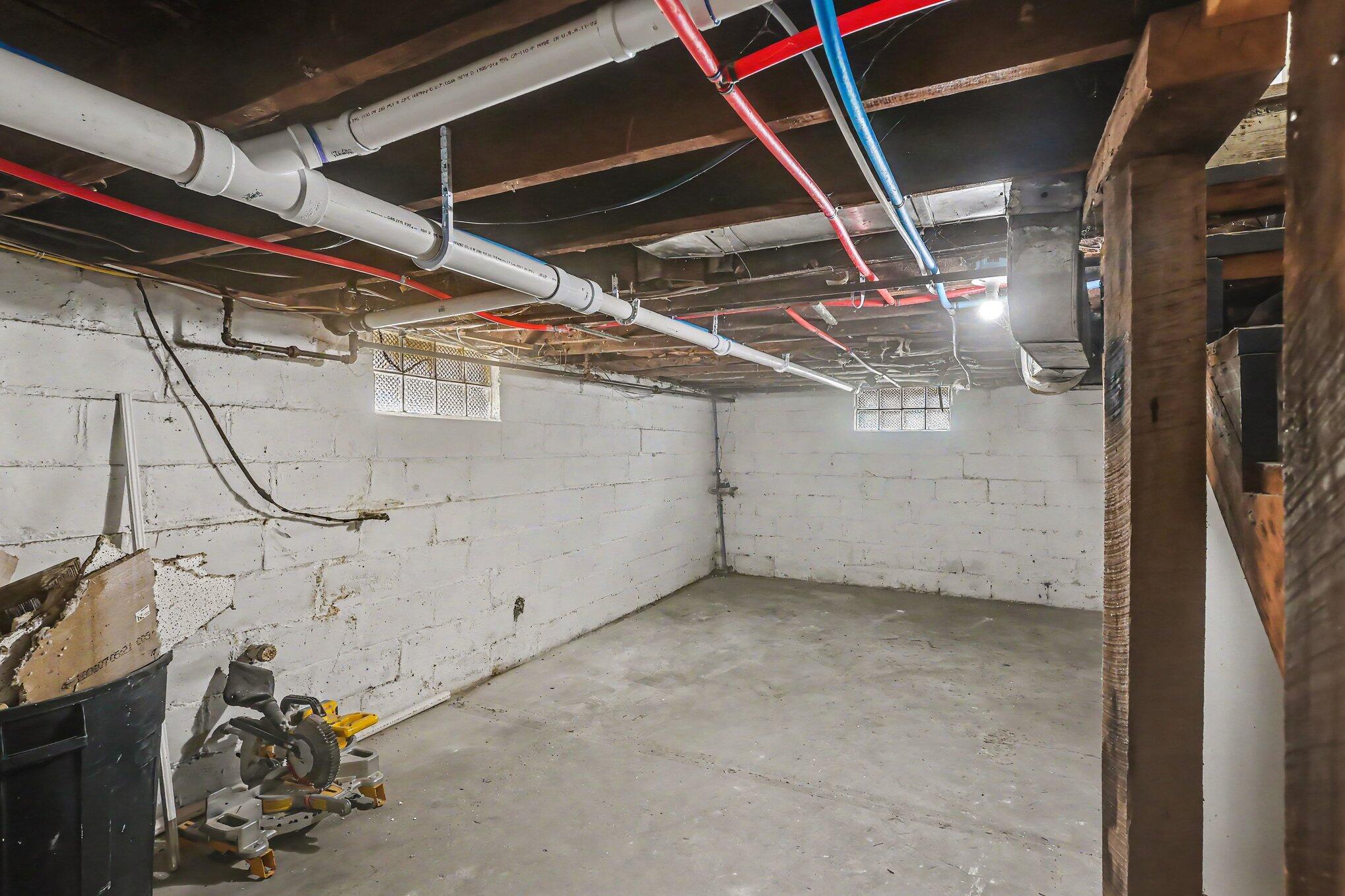 421 W Forest Avenue Muskegon MI 49441