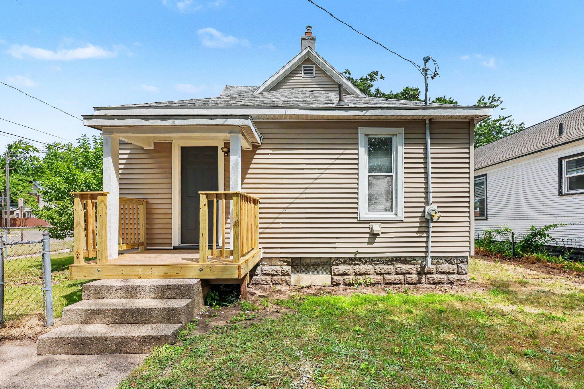 421 W Forest Avenue Muskegon MI 49441