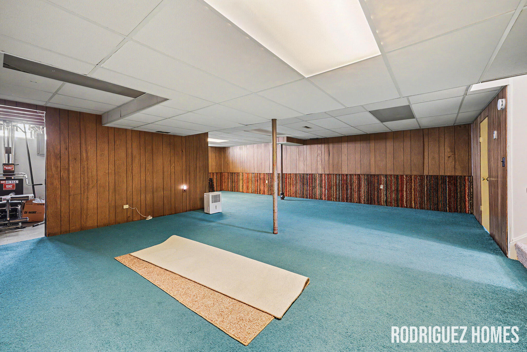 1732 Benjamin Avenue NE Grand Rapids MI 49505