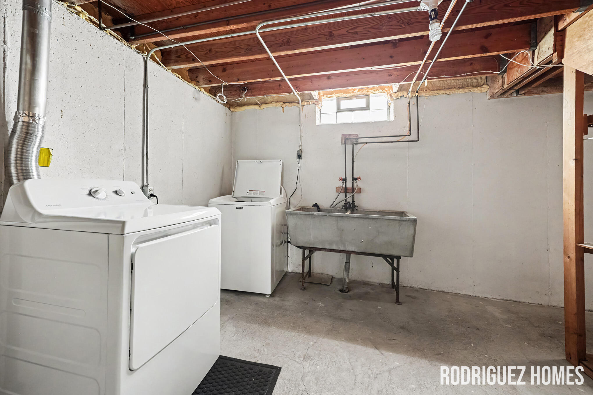 1732 Benjamin Avenue NE Grand Rapids MI 49505