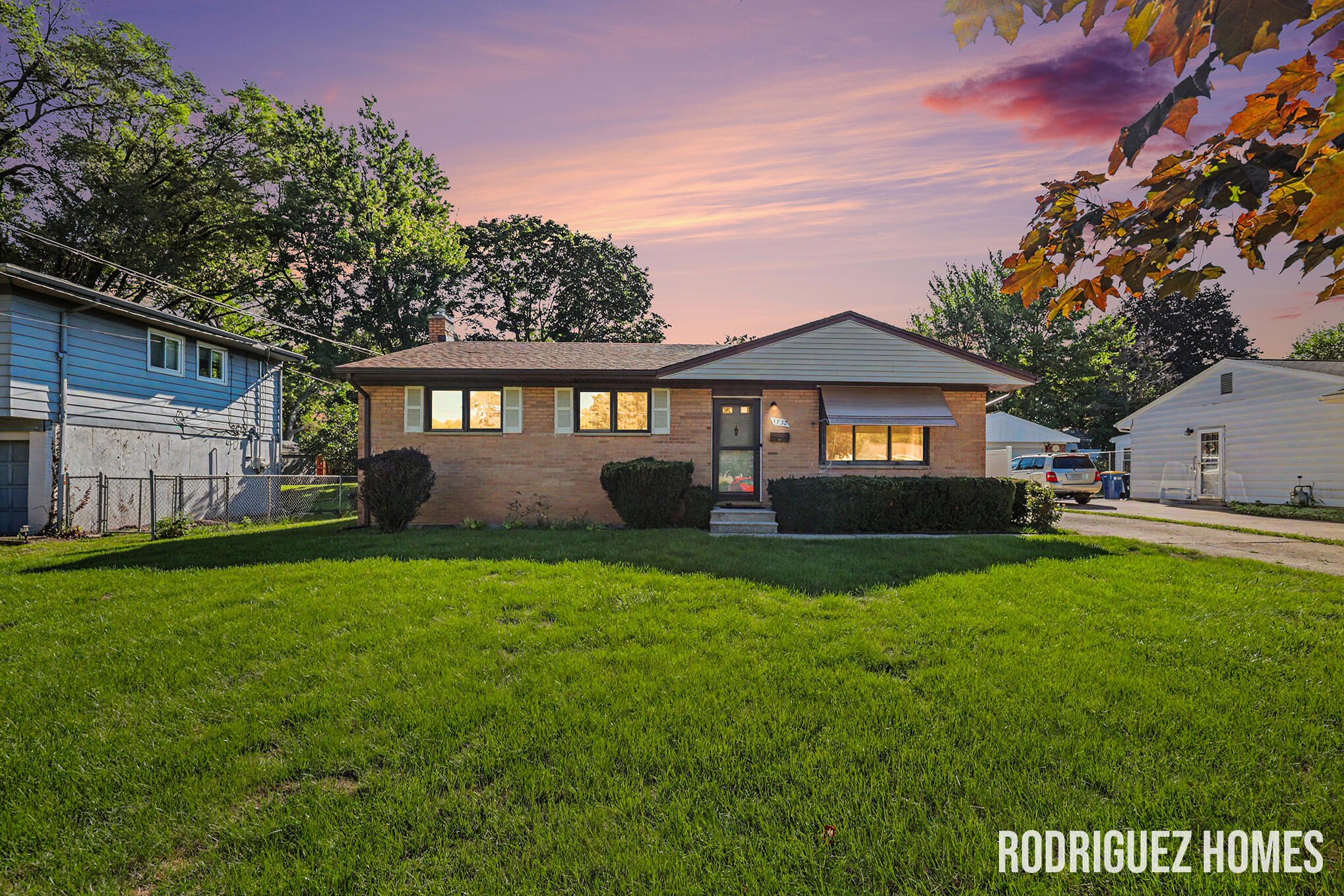 1732 Benjamin Avenue NE Grand Rapids MI 49505