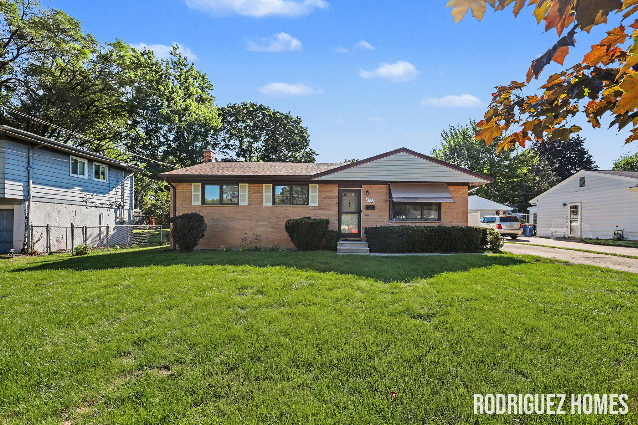 1732 Benjamin Avenue NE Grand Rapids MI 49505