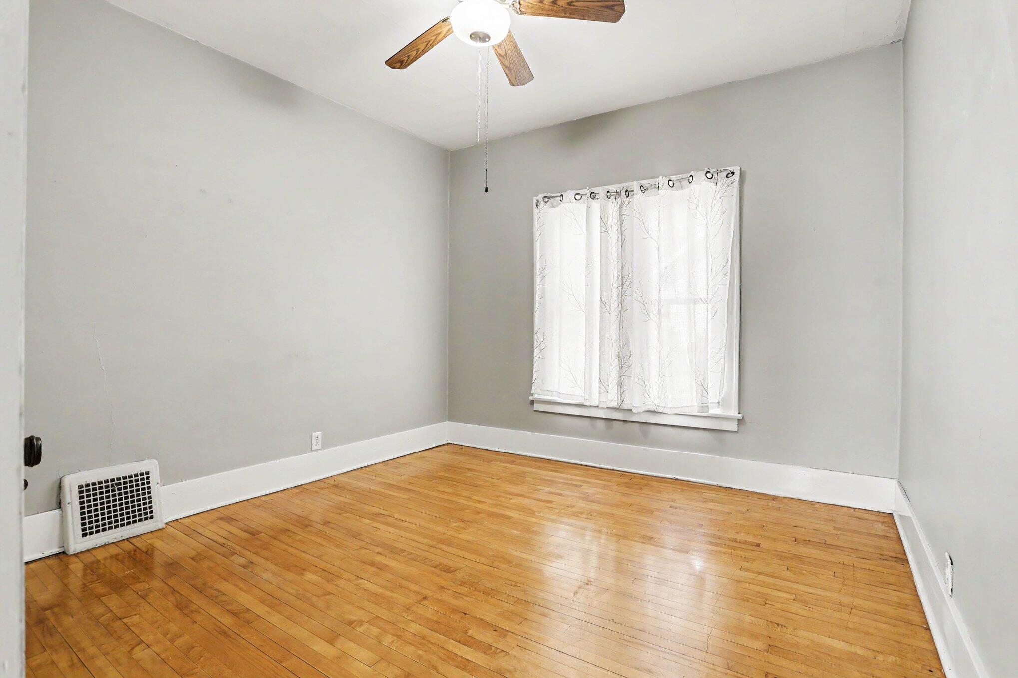 914 Dayton Avenue Kalamazoo MI 49048