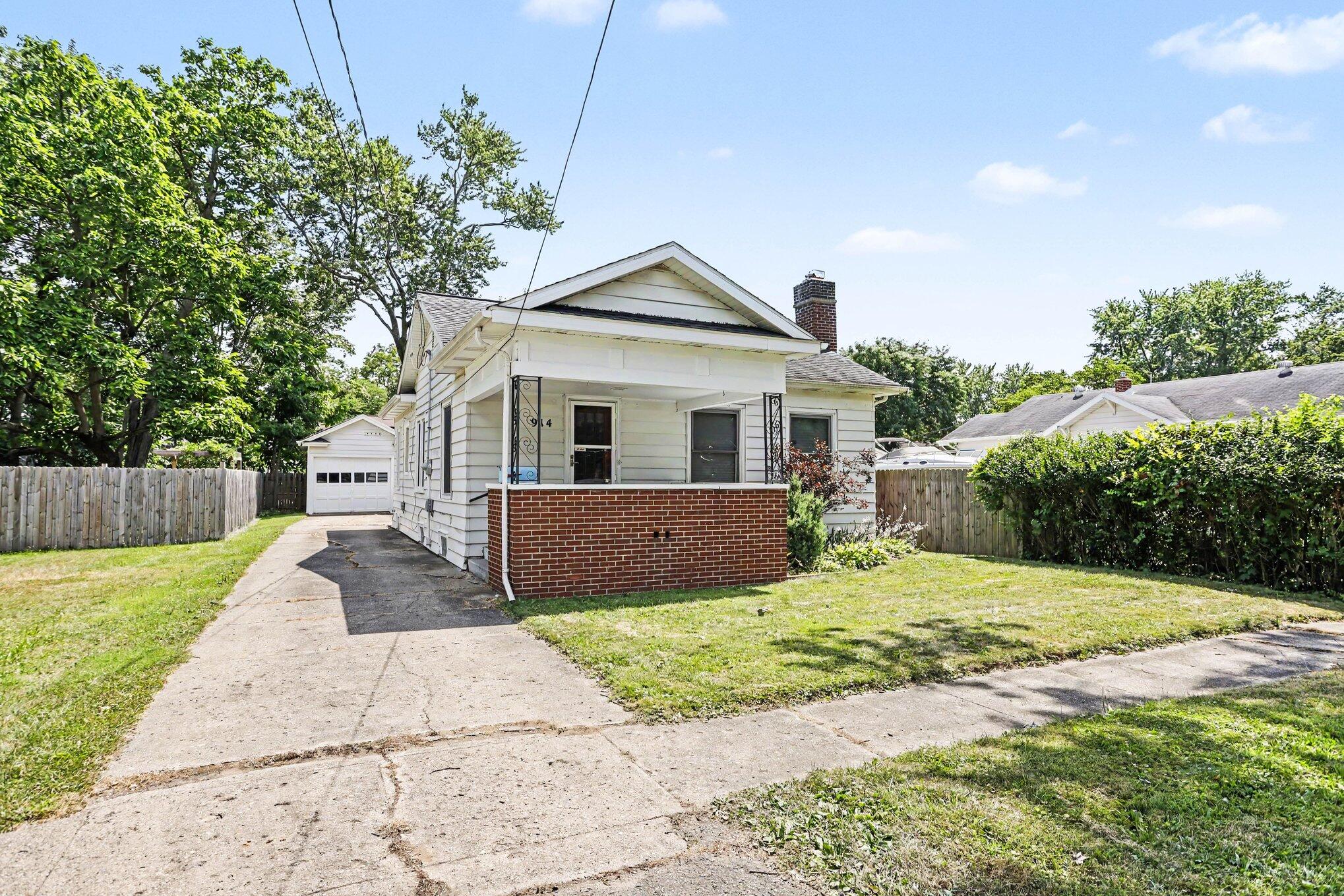 914 Dayton Avenue Kalamazoo MI 49048