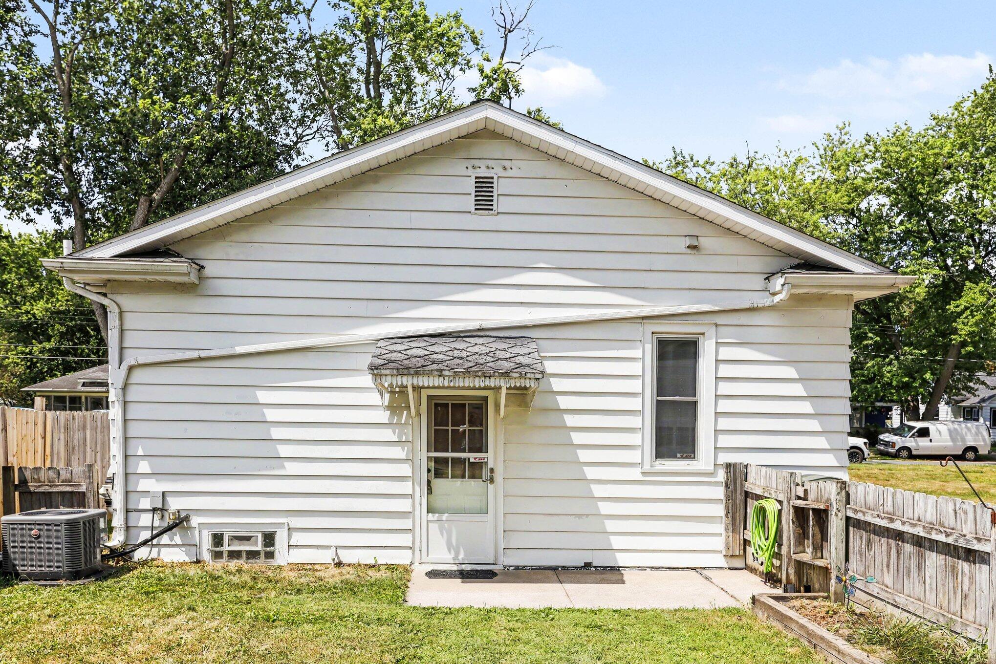 914 Dayton Avenue Kalamazoo MI 49048