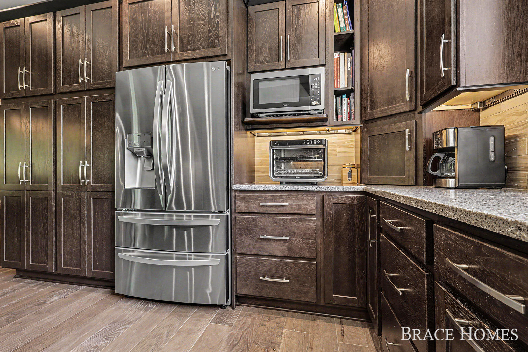 6234 Hall Street SE Grand Rapids MI 49546