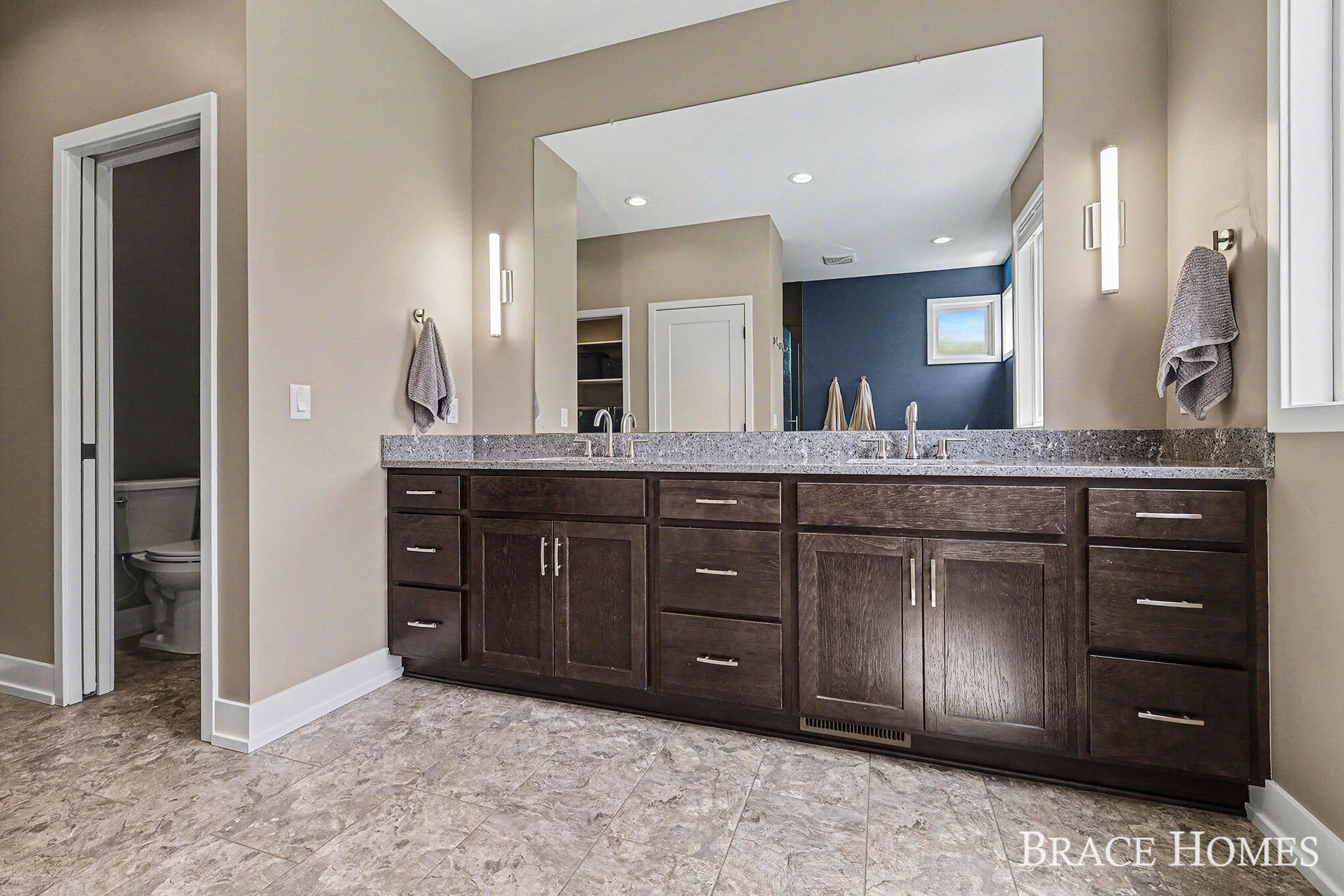 6234 Hall Street SE Grand Rapids MI 49546