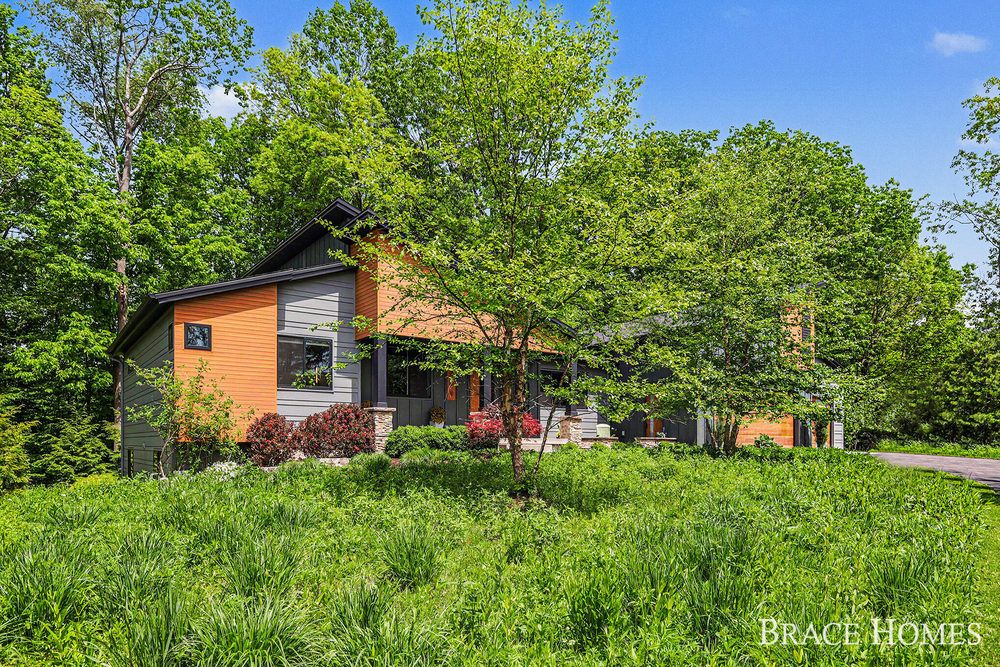 6234 Hall Street SE Grand Rapids MI 49546