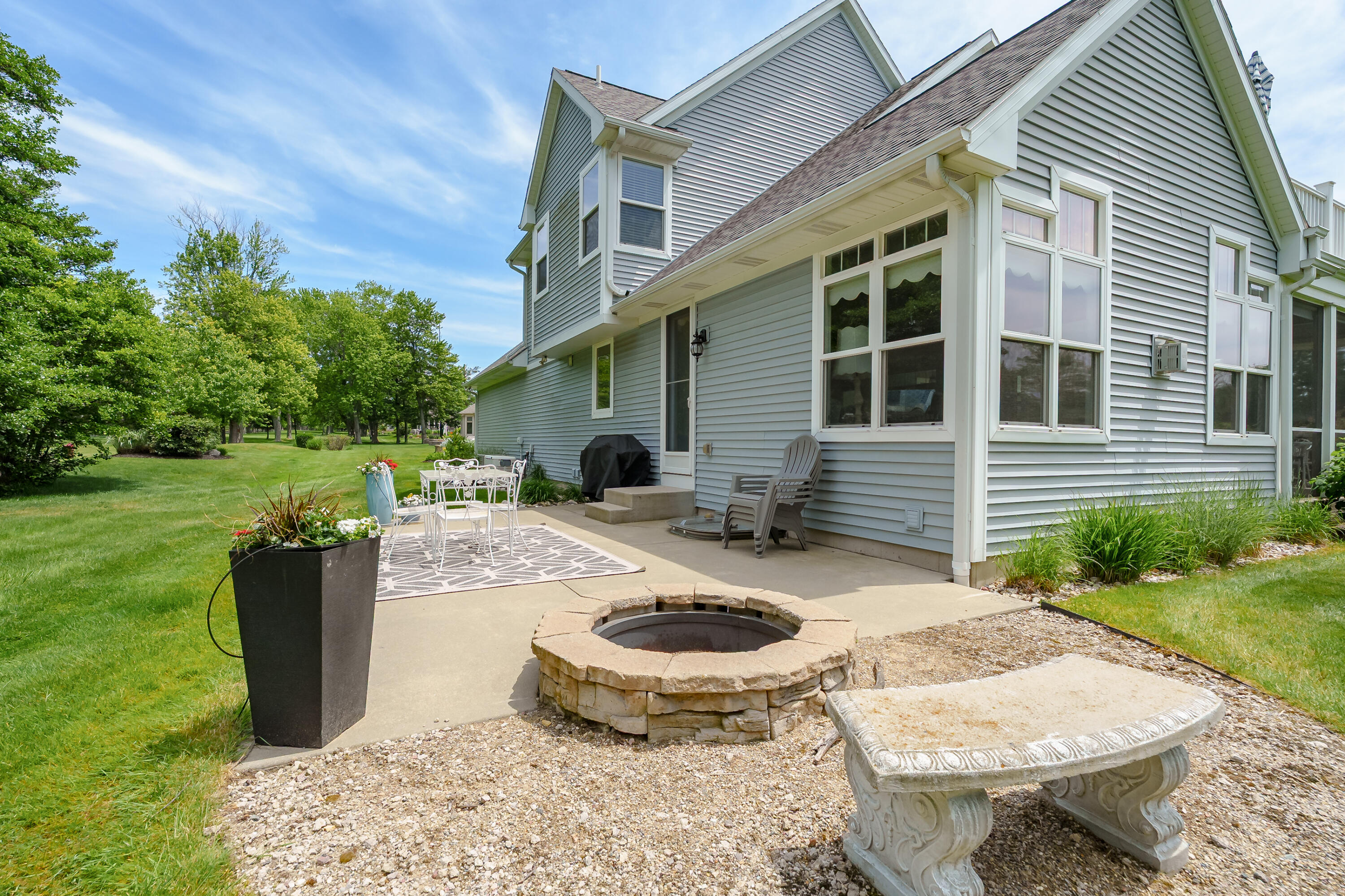 7179 Windcliff Drive South Haven MI 49090