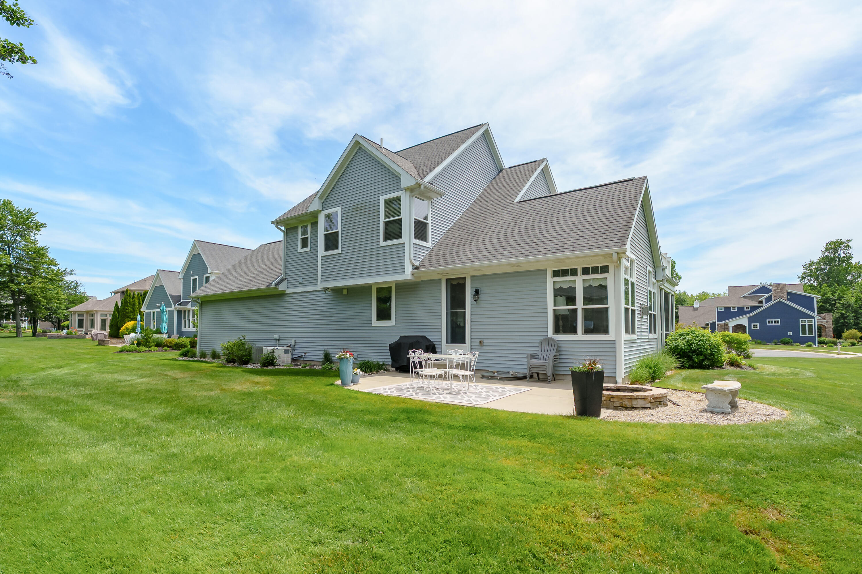 7179 Windcliff Drive South Haven MI 49090
