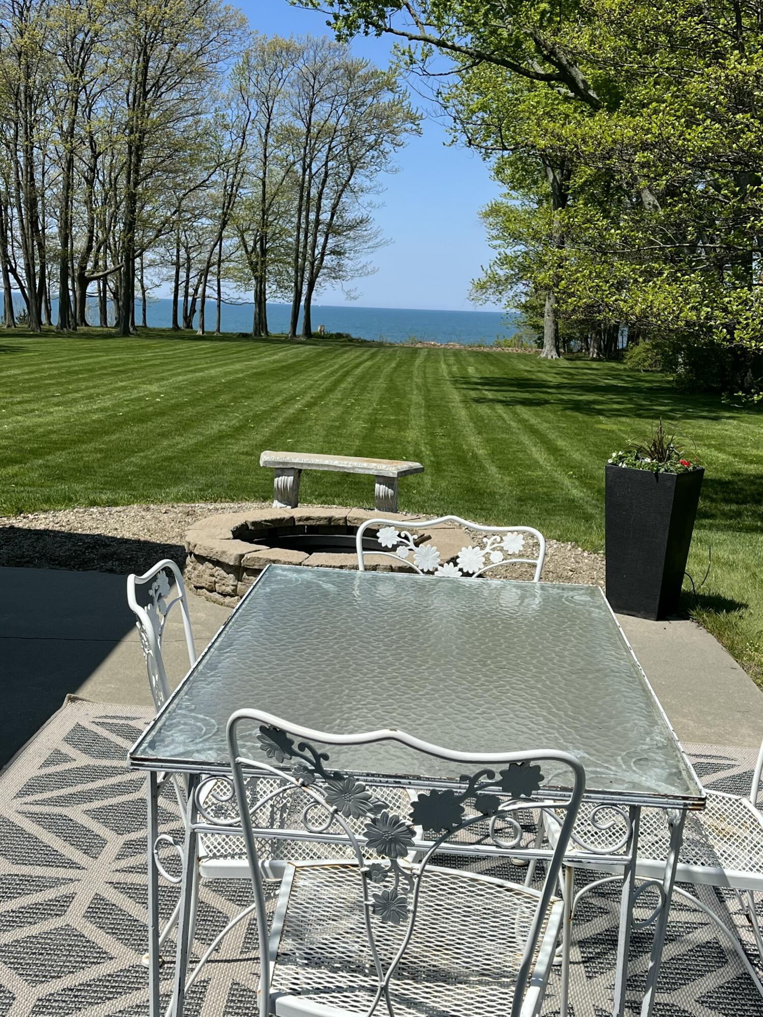 7179 Windcliff Drive South Haven MI 49090