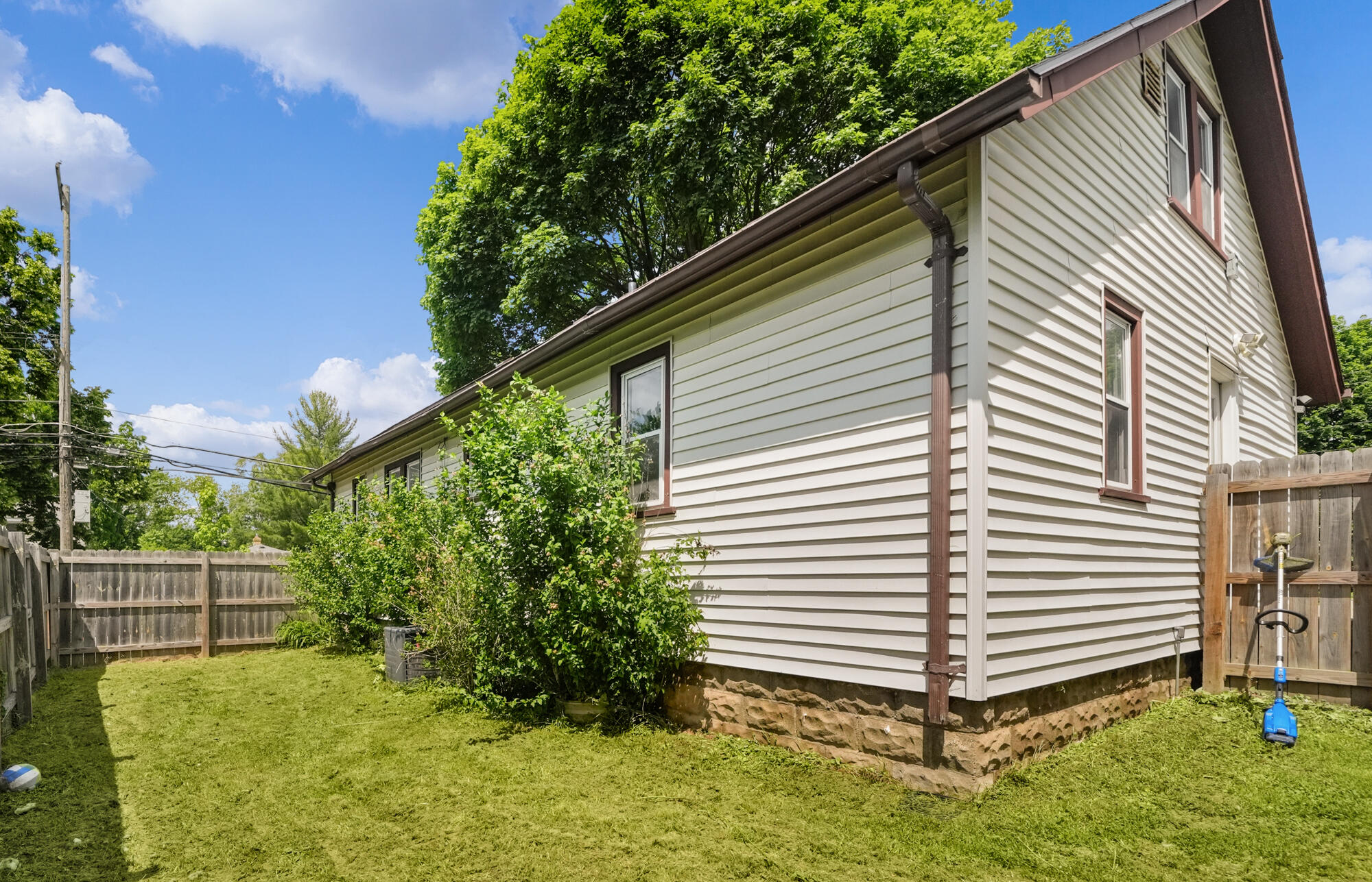 924 Spencer Street NE Grand Rapids MI 49505