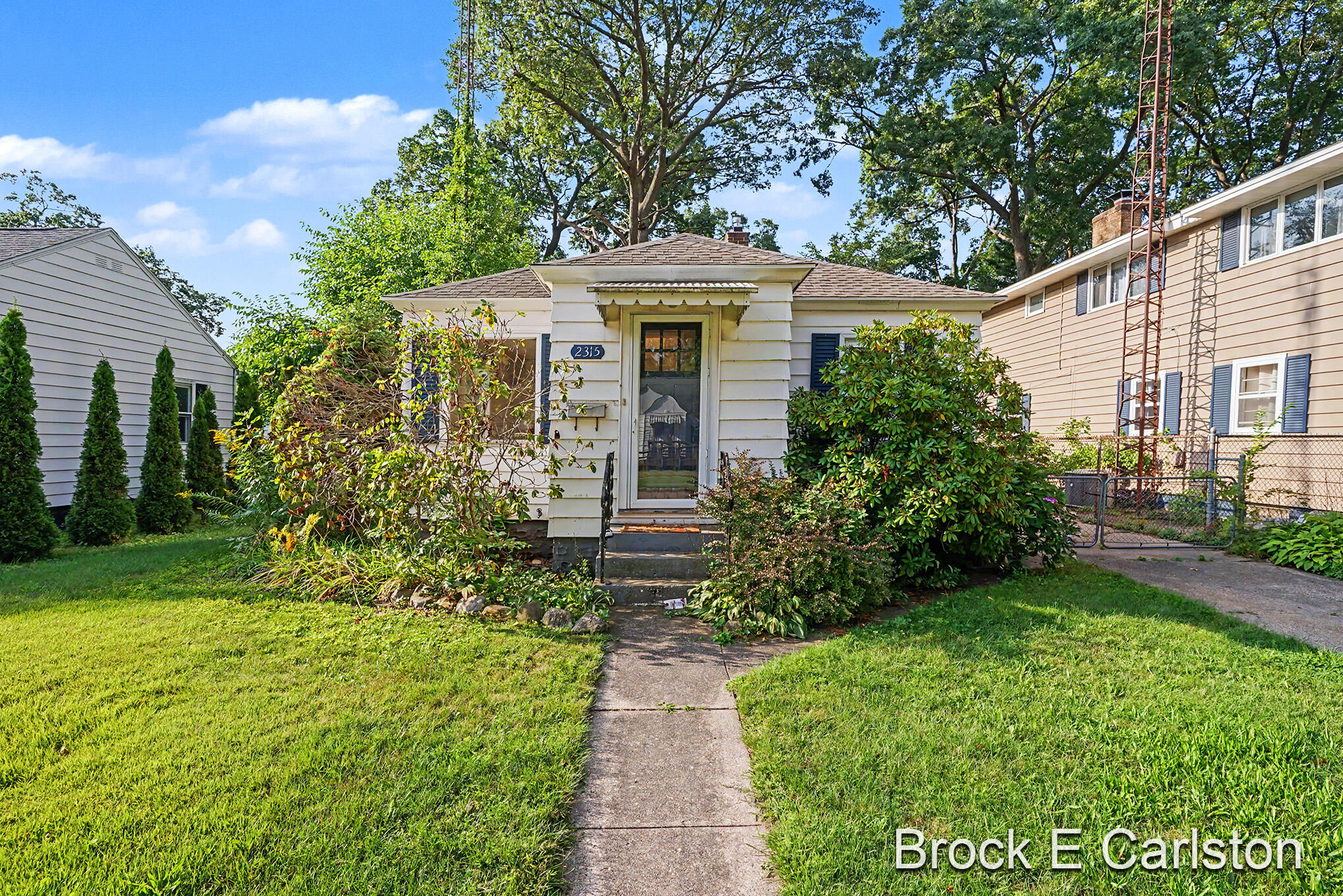 2315 Harding Avenue Muskegon MI 49441