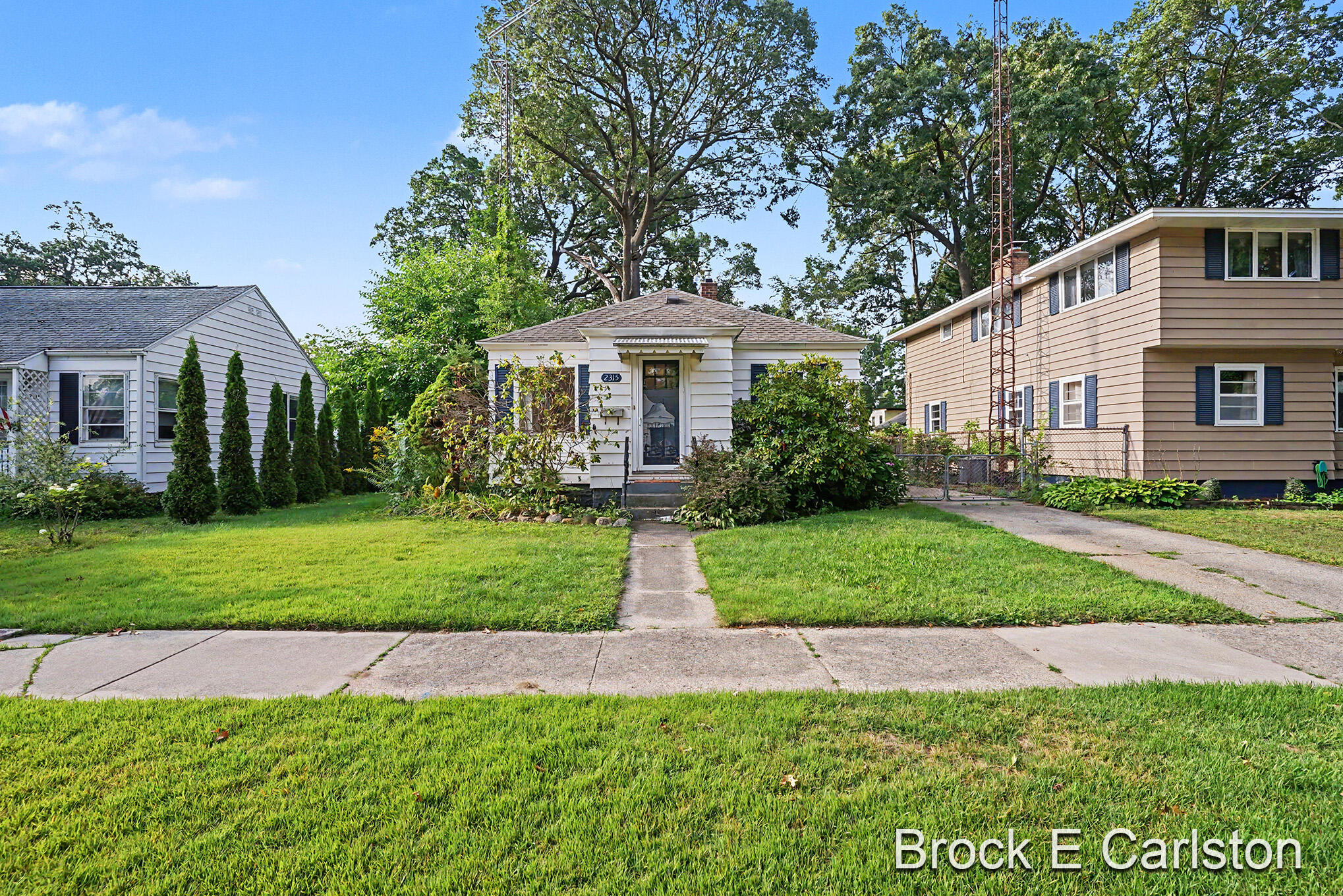 2315 Harding Avenue Muskegon MI 49441