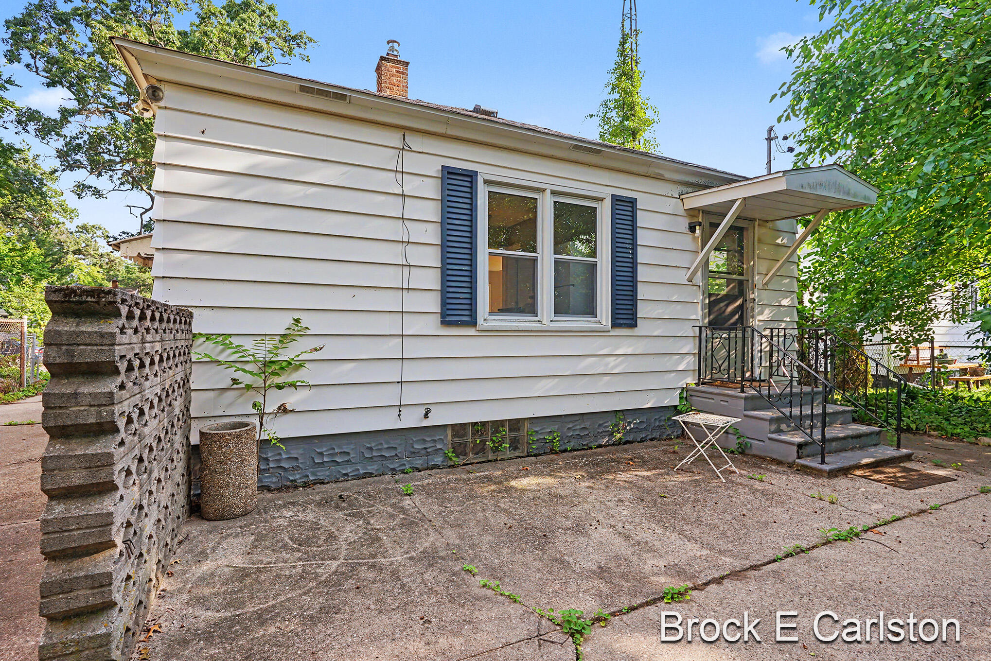 2315 Harding Avenue Muskegon MI 49441