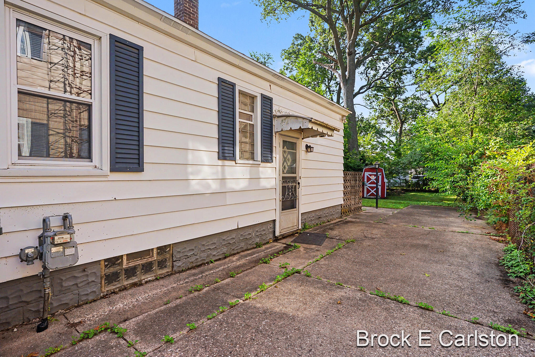 2315 Harding Avenue Muskegon MI 49441