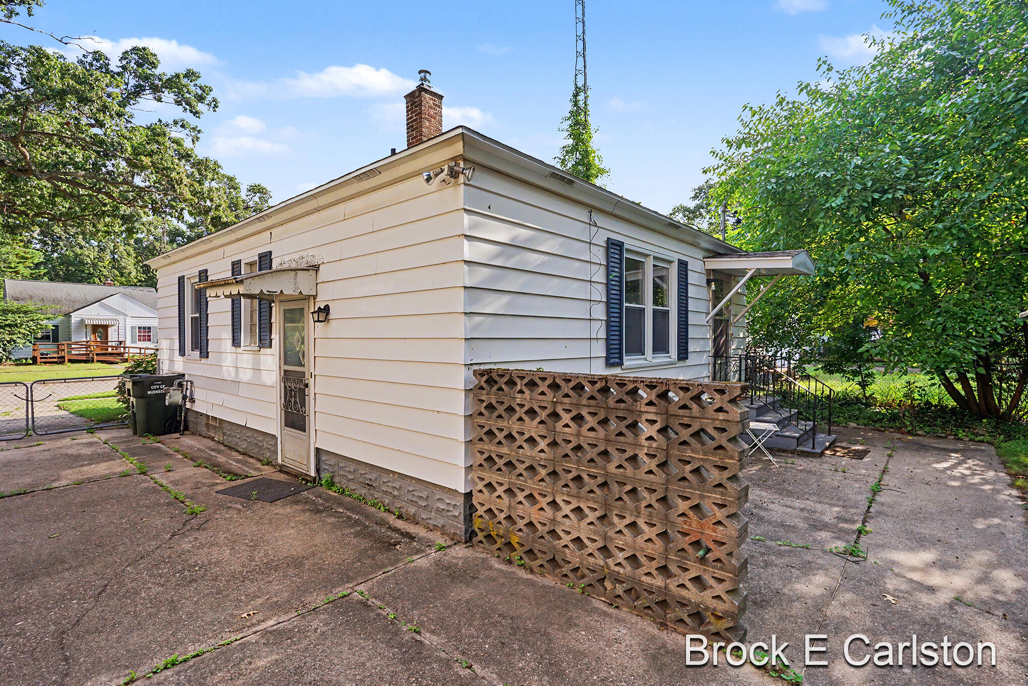 2315 Harding Avenue Muskegon MI 49441