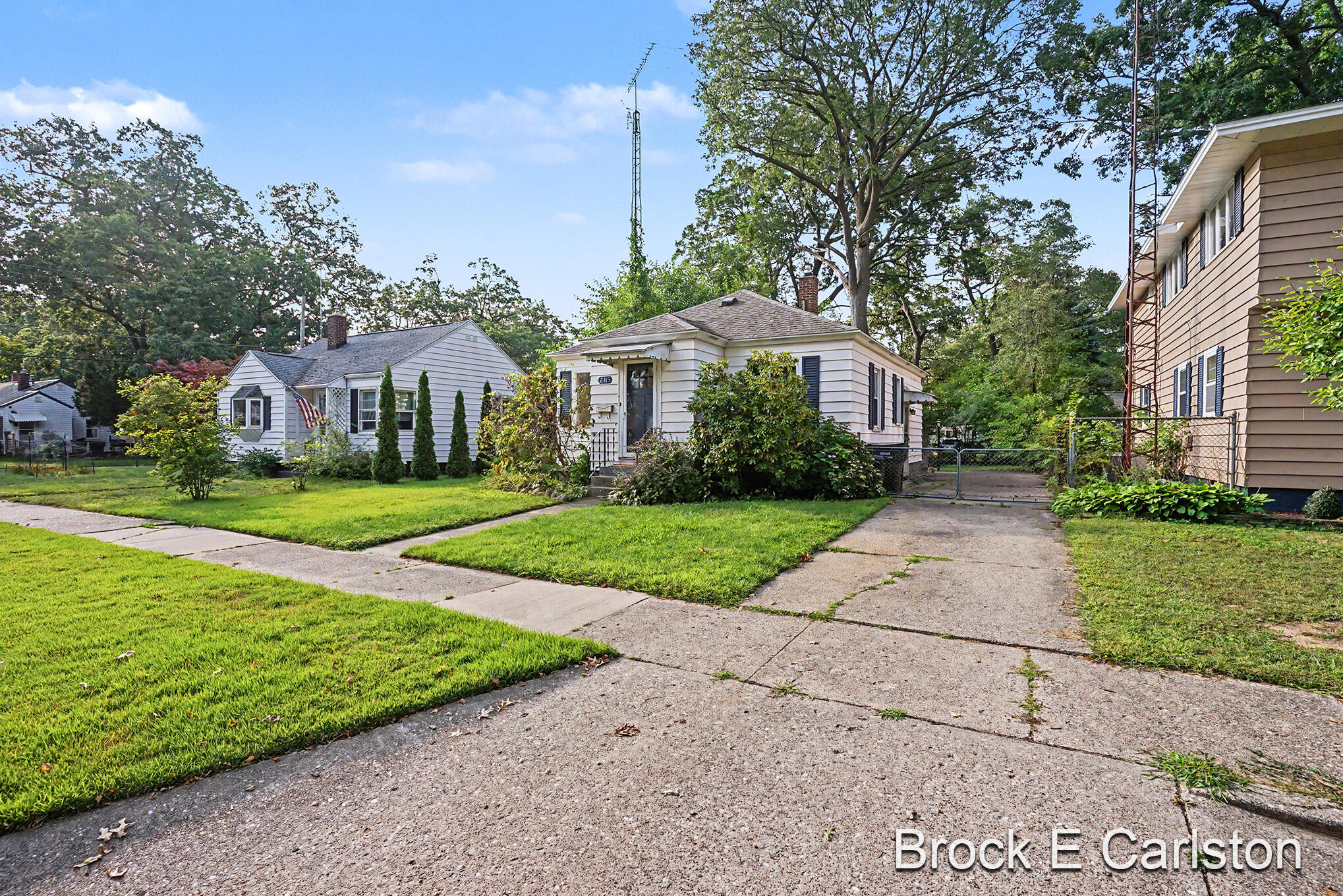 2315 Harding Avenue Muskegon MI 49441