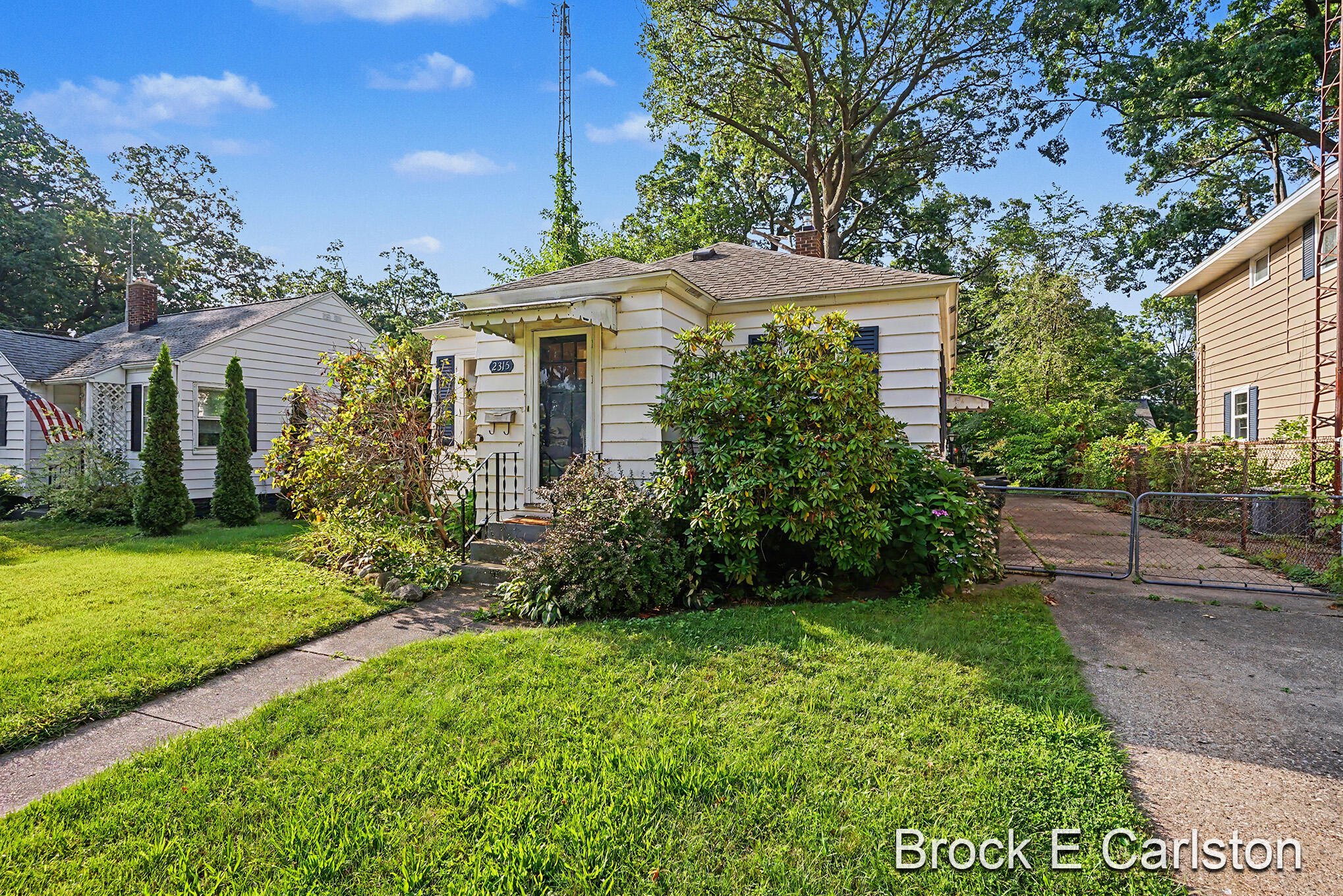 2315 Harding Avenue Muskegon MI 49441