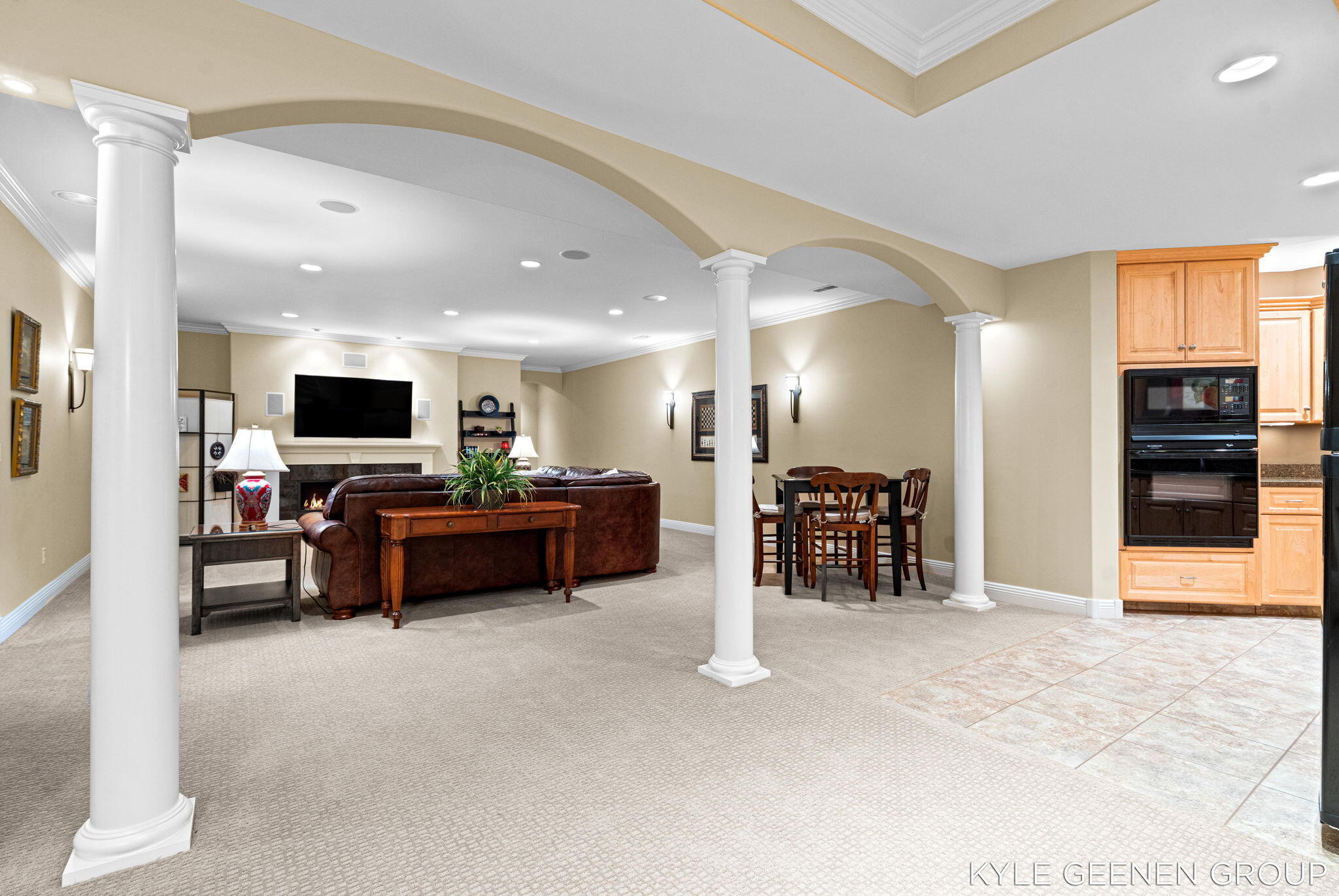 4951 Rosabelle Beach Avenue Holland MI 49424