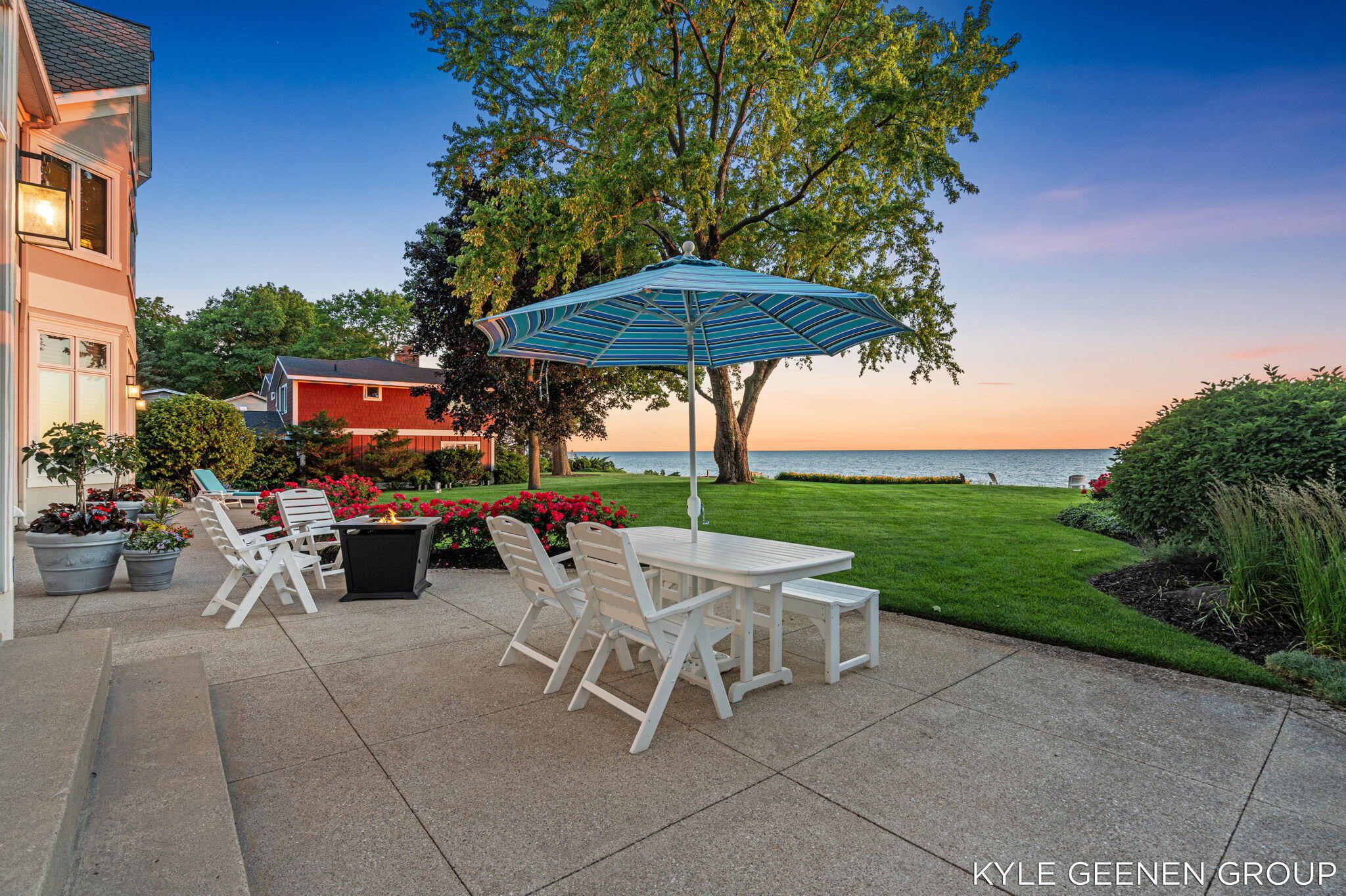 4951 Rosabelle Beach Avenue Holland MI 49424