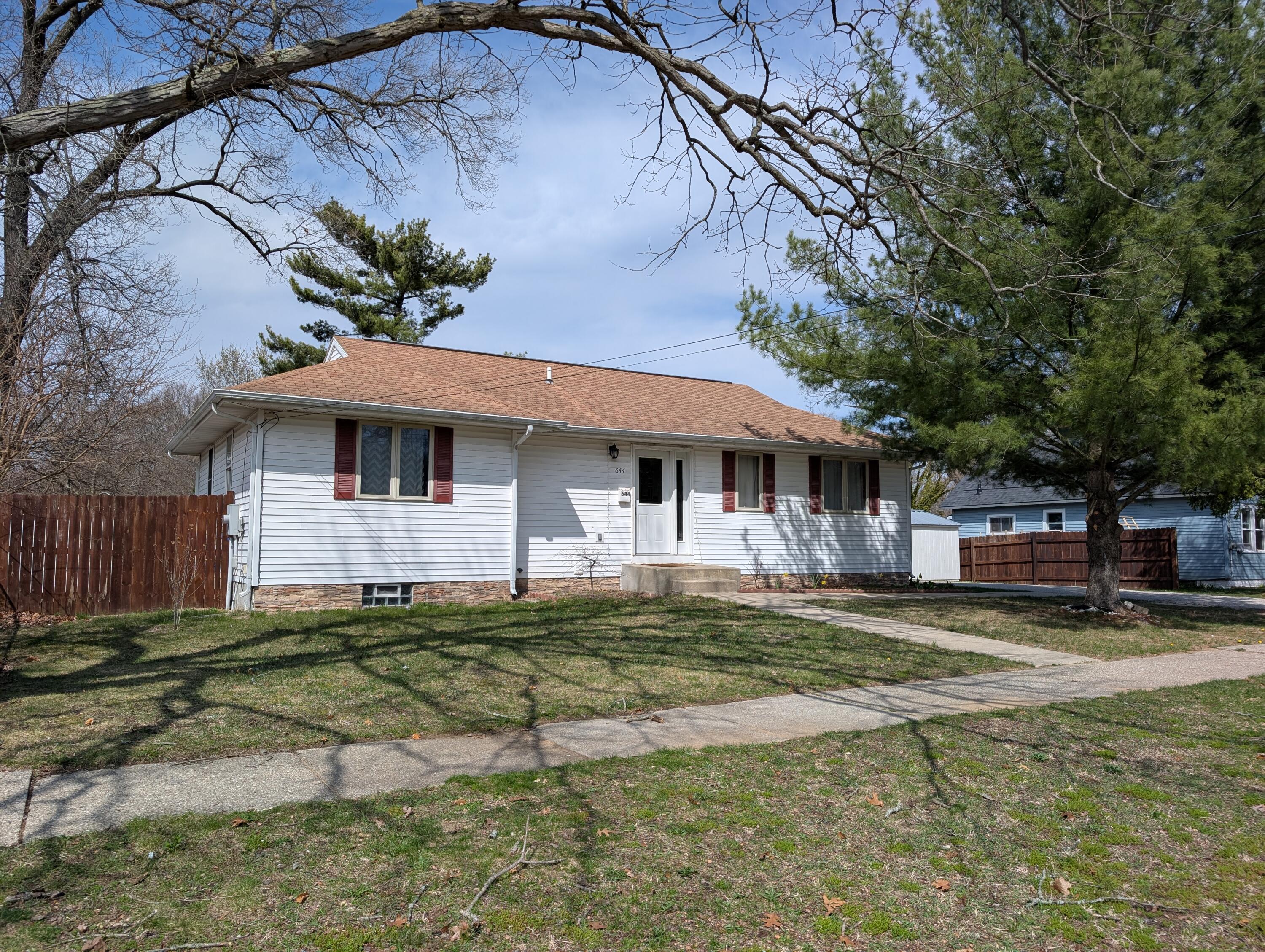 644 Wesley Avenue Muskegon MI 49442
