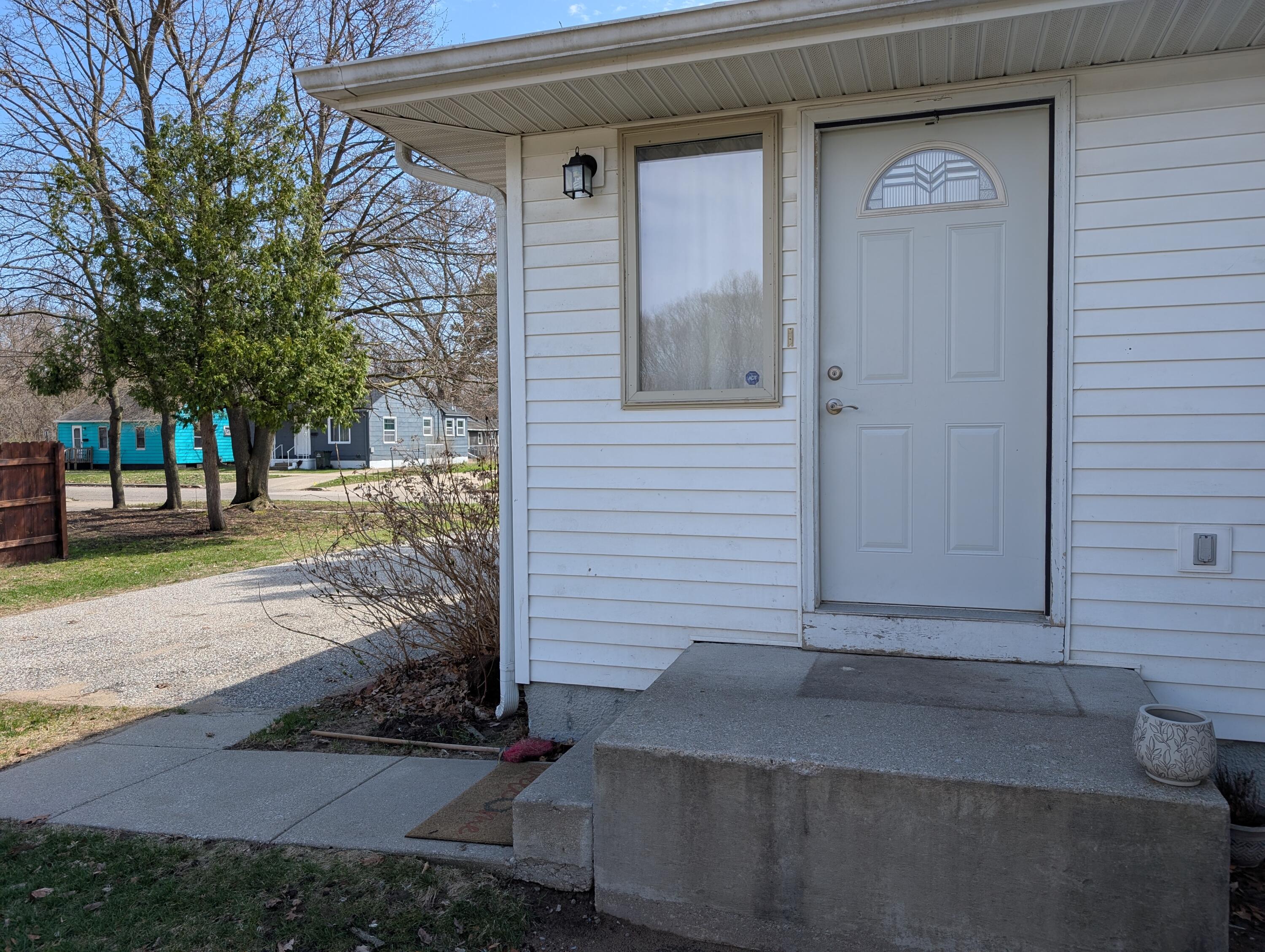 644 Wesley Avenue Muskegon MI 49442