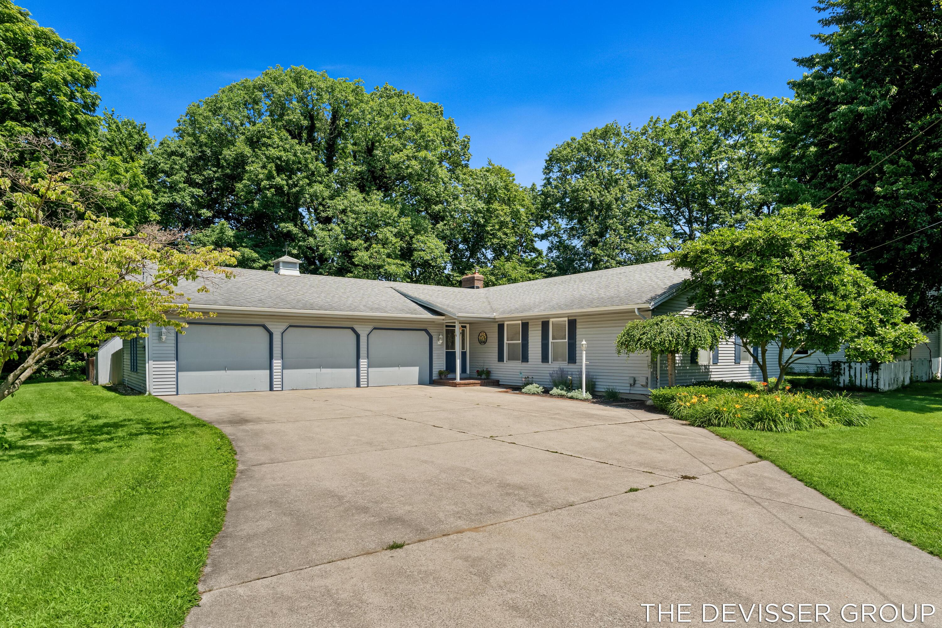 14289 Essenburg Drive Holland MI 49424