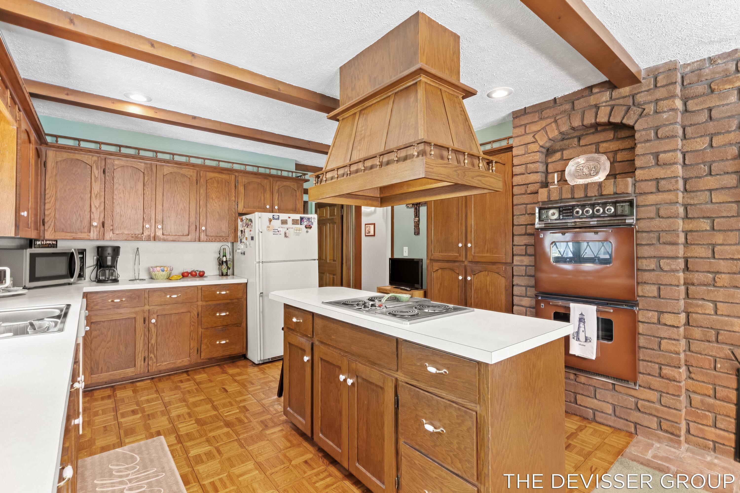 14289 Essenburg Drive Holland MI 49424