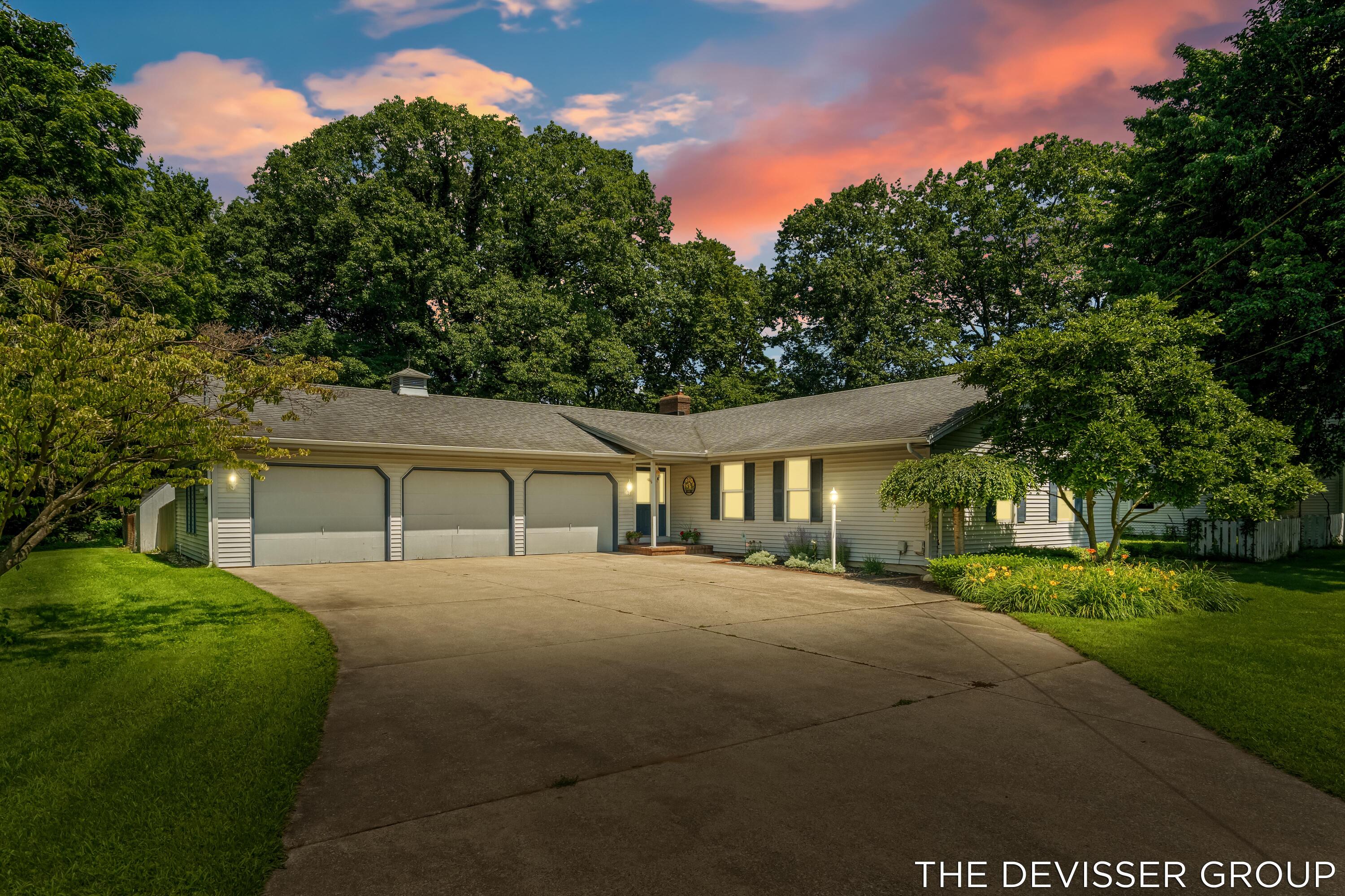 14289 Essenburg Drive Holland MI 49424