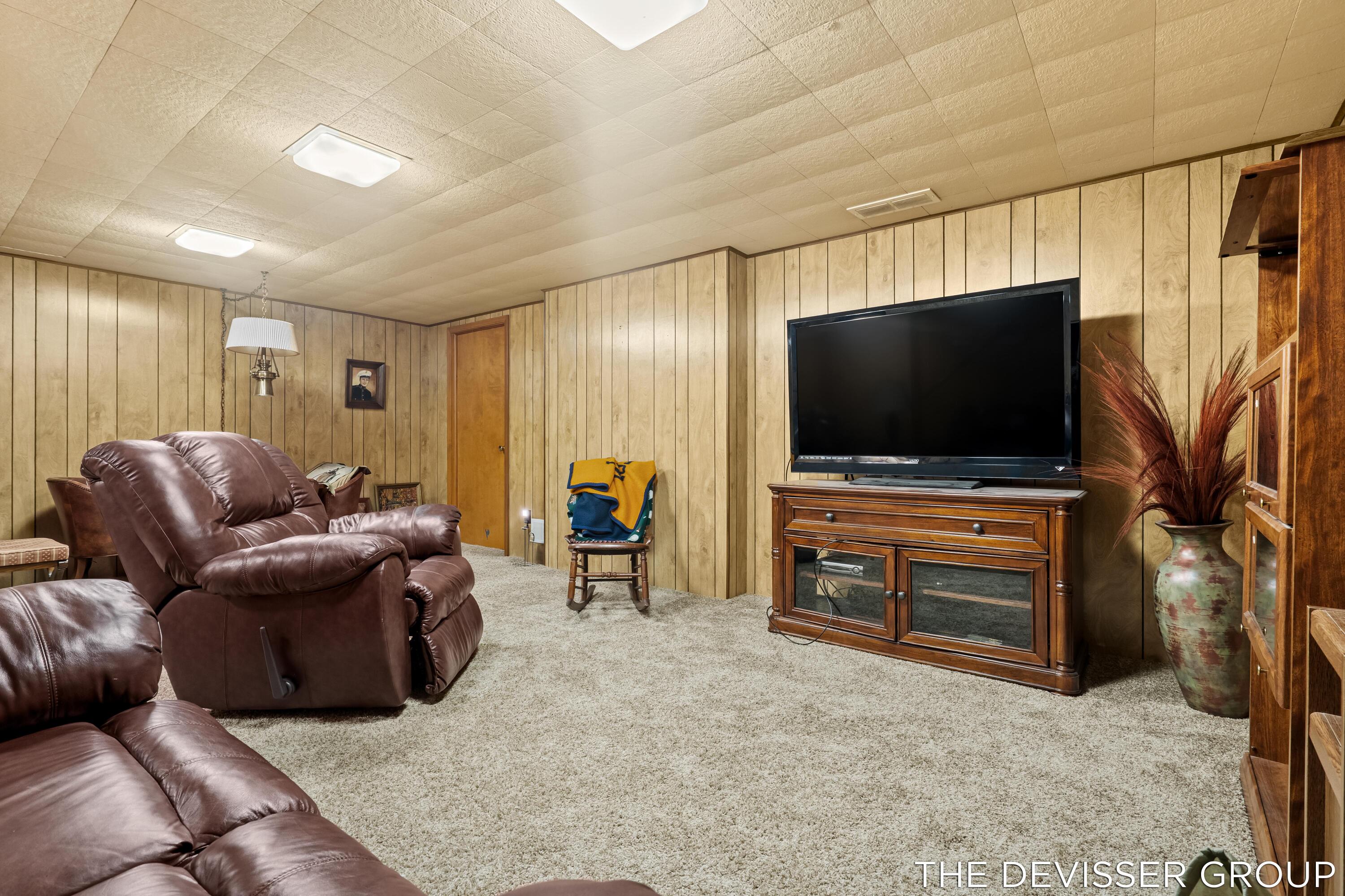 14289 Essenburg Drive Holland MI 49424