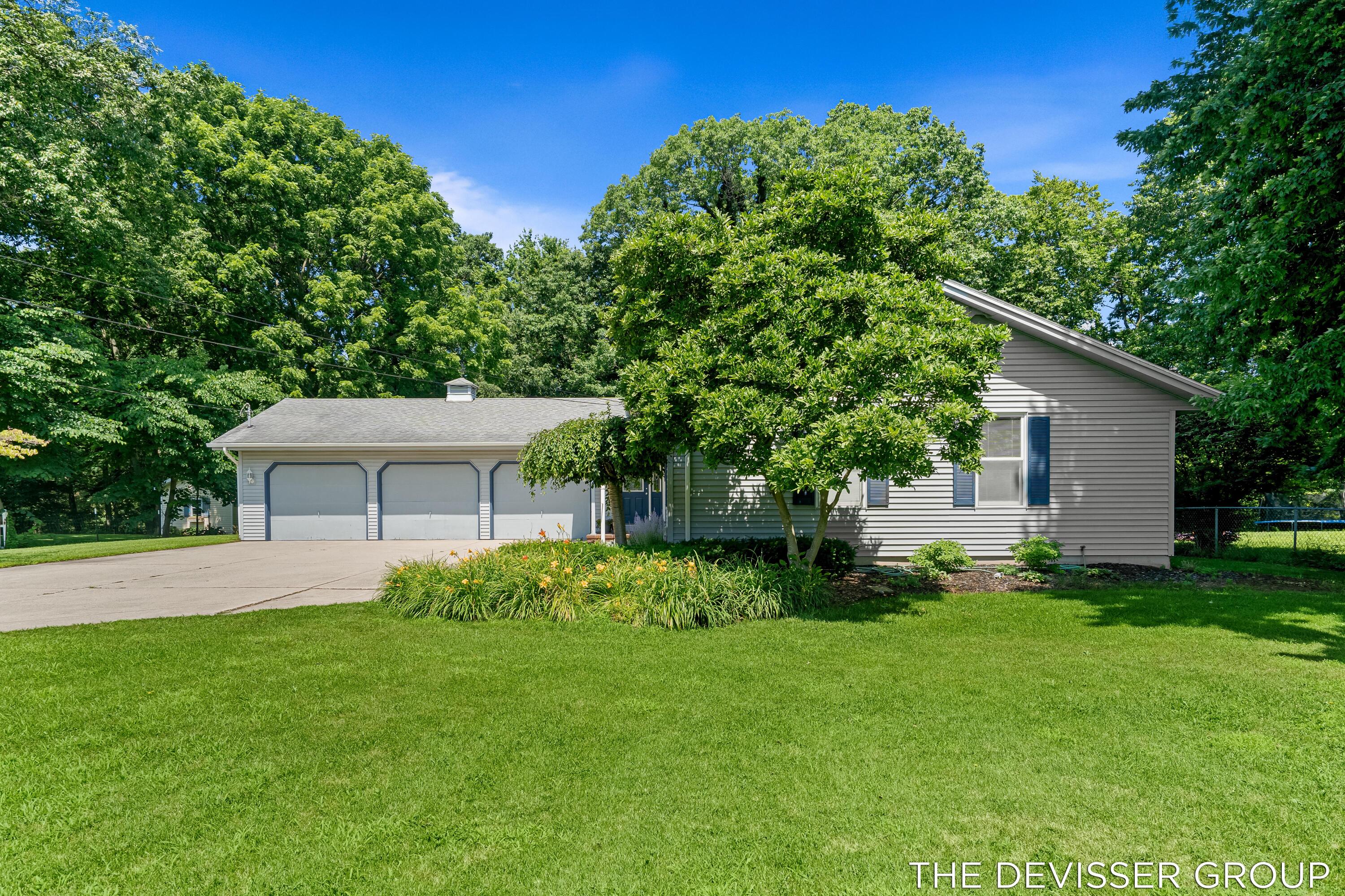 14289 Essenburg Drive Holland MI 49424
