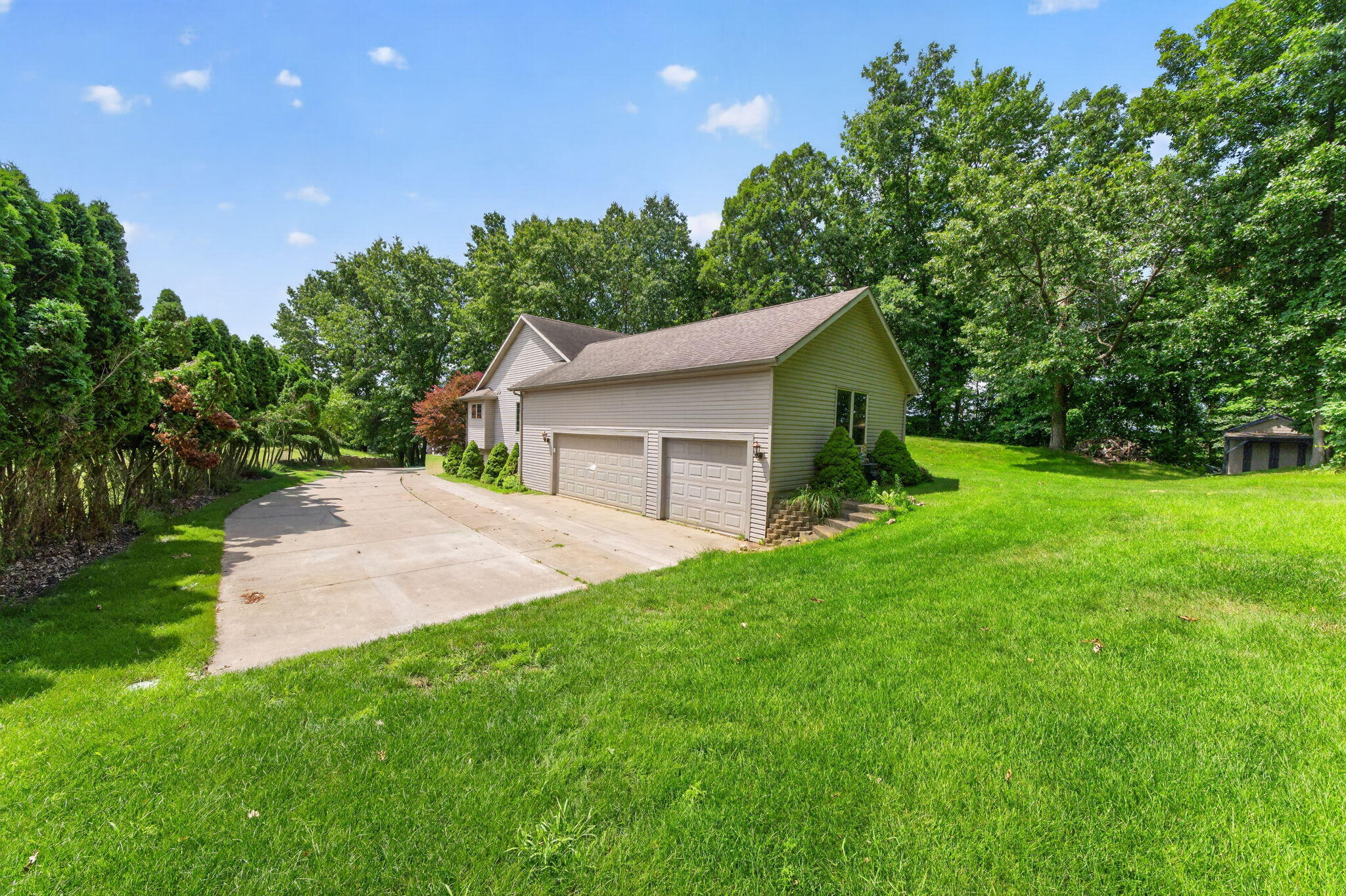4645 River Pointe Boulevard Niles MI 49120