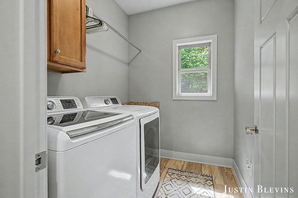 5515 Hagenvale Court NE Rockford MI 49341