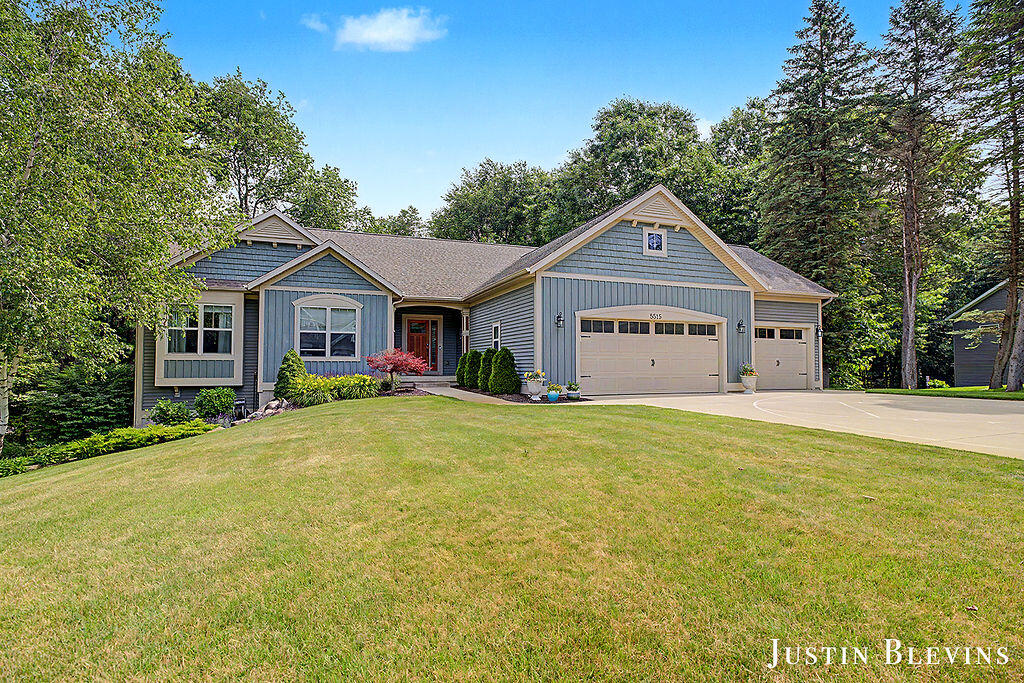 5515 Hagenvale Court NE Rockford MI 49341