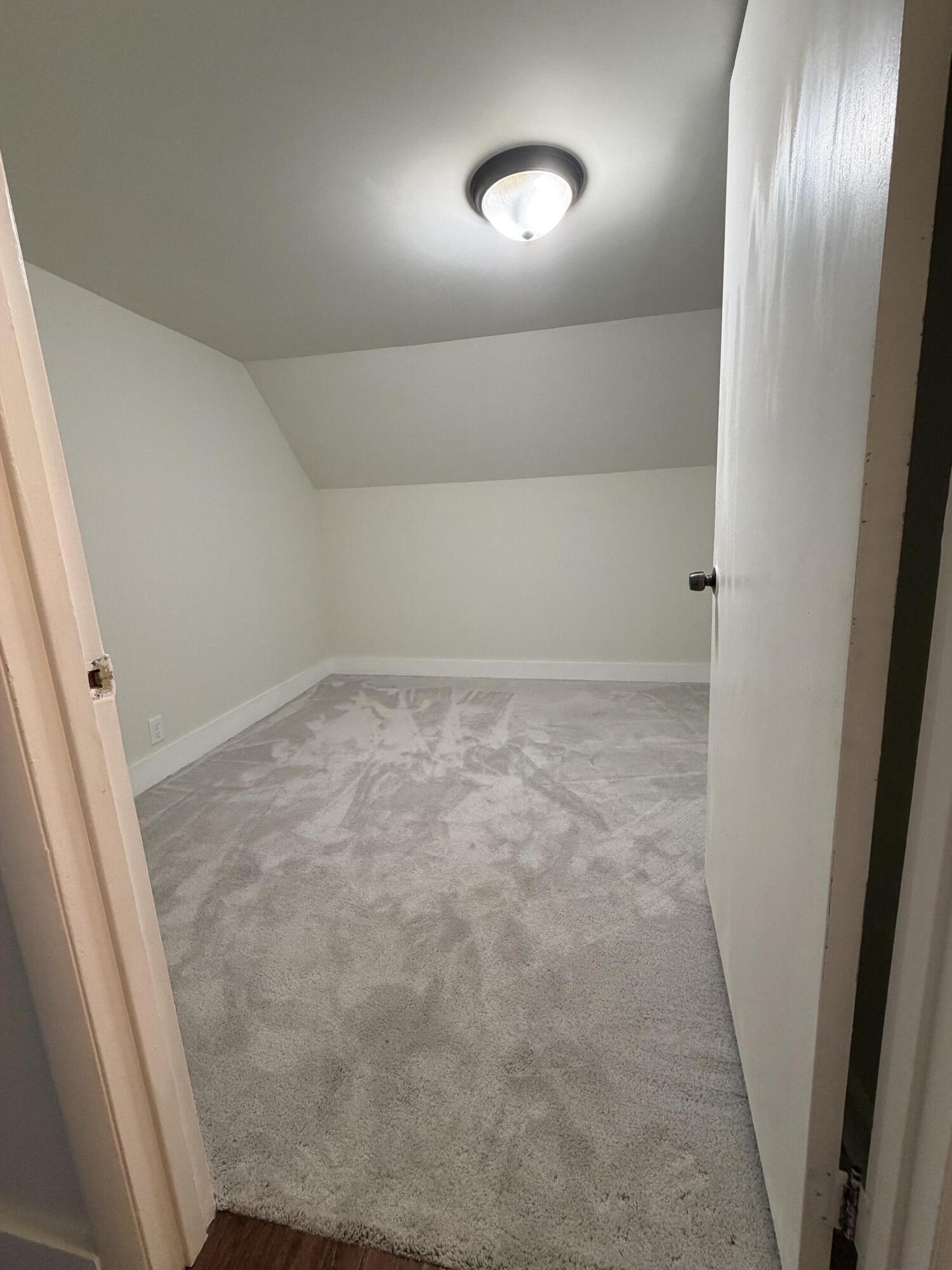 1205 SE Hall Street SE Grand Rapids MI 49506