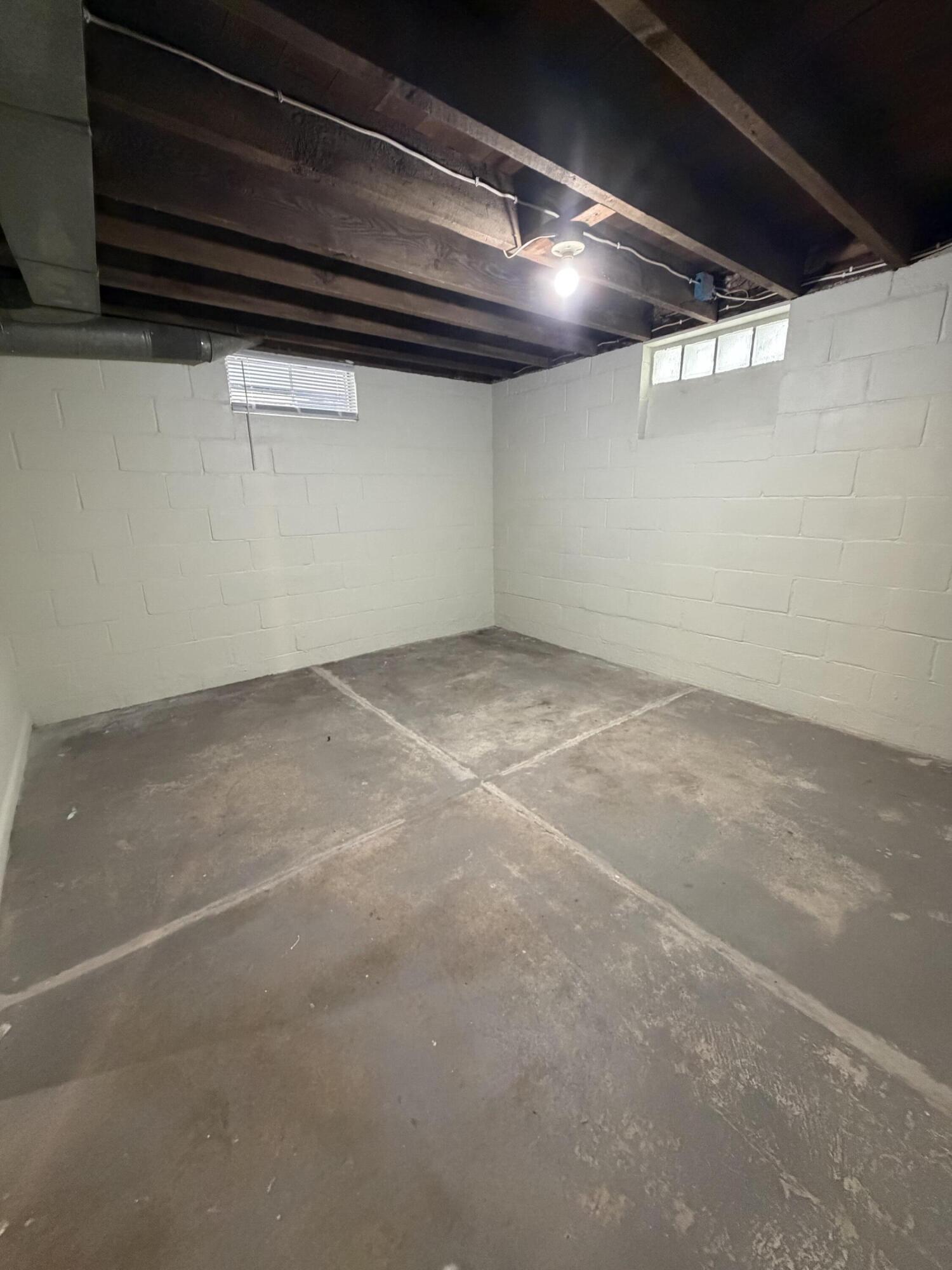 1205 SE Hall Street SE Grand Rapids MI 49506