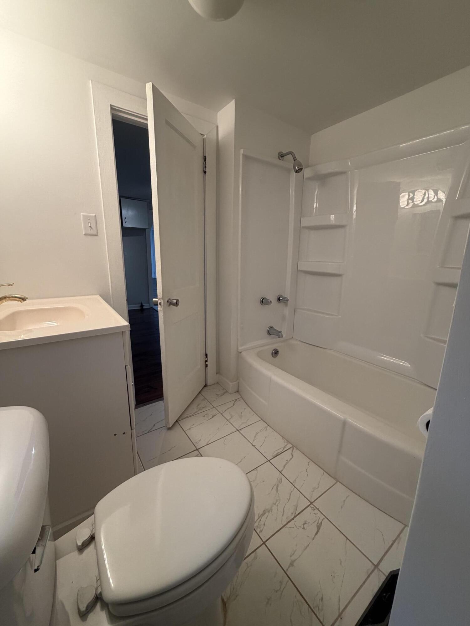 1205 SE Hall Street SE Grand Rapids MI 49506