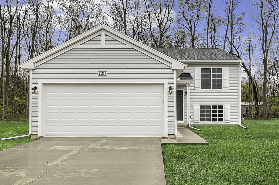 2445 Stratton Road Benton Harbor MI 49022