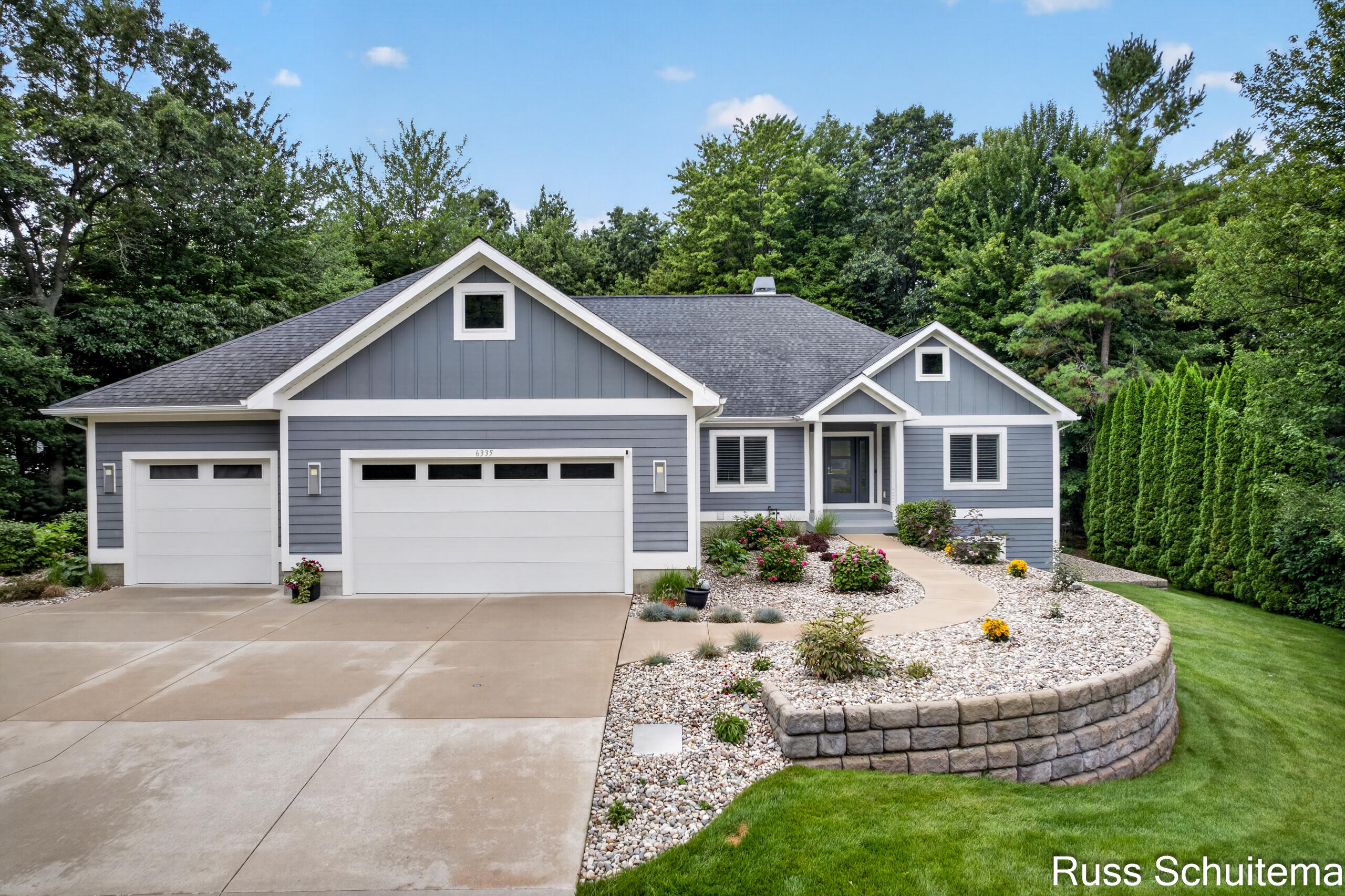 6335 Silverton Drive Norton Shores MI 49444