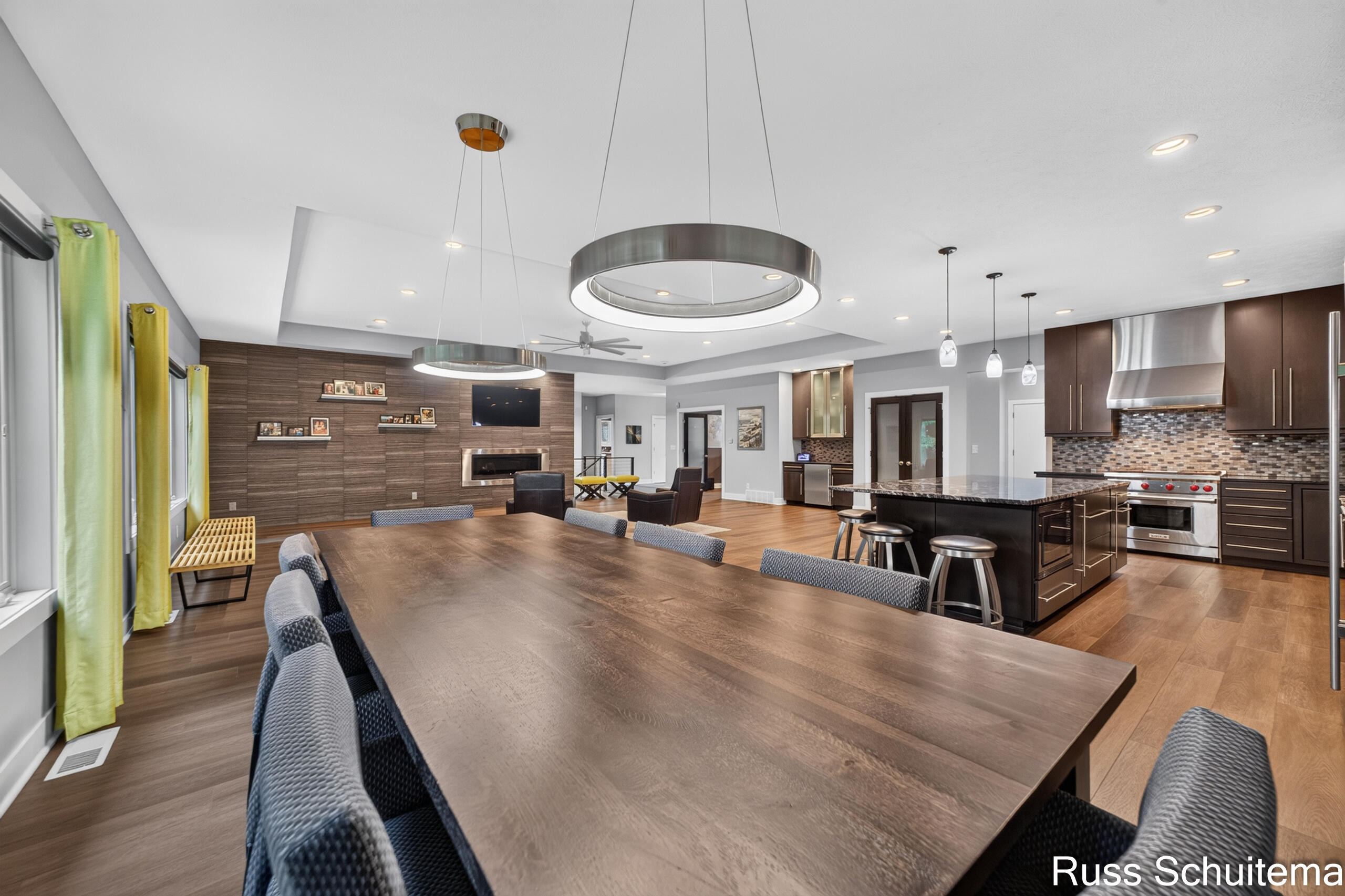 6335 Silverton Drive Norton Shores MI 49444