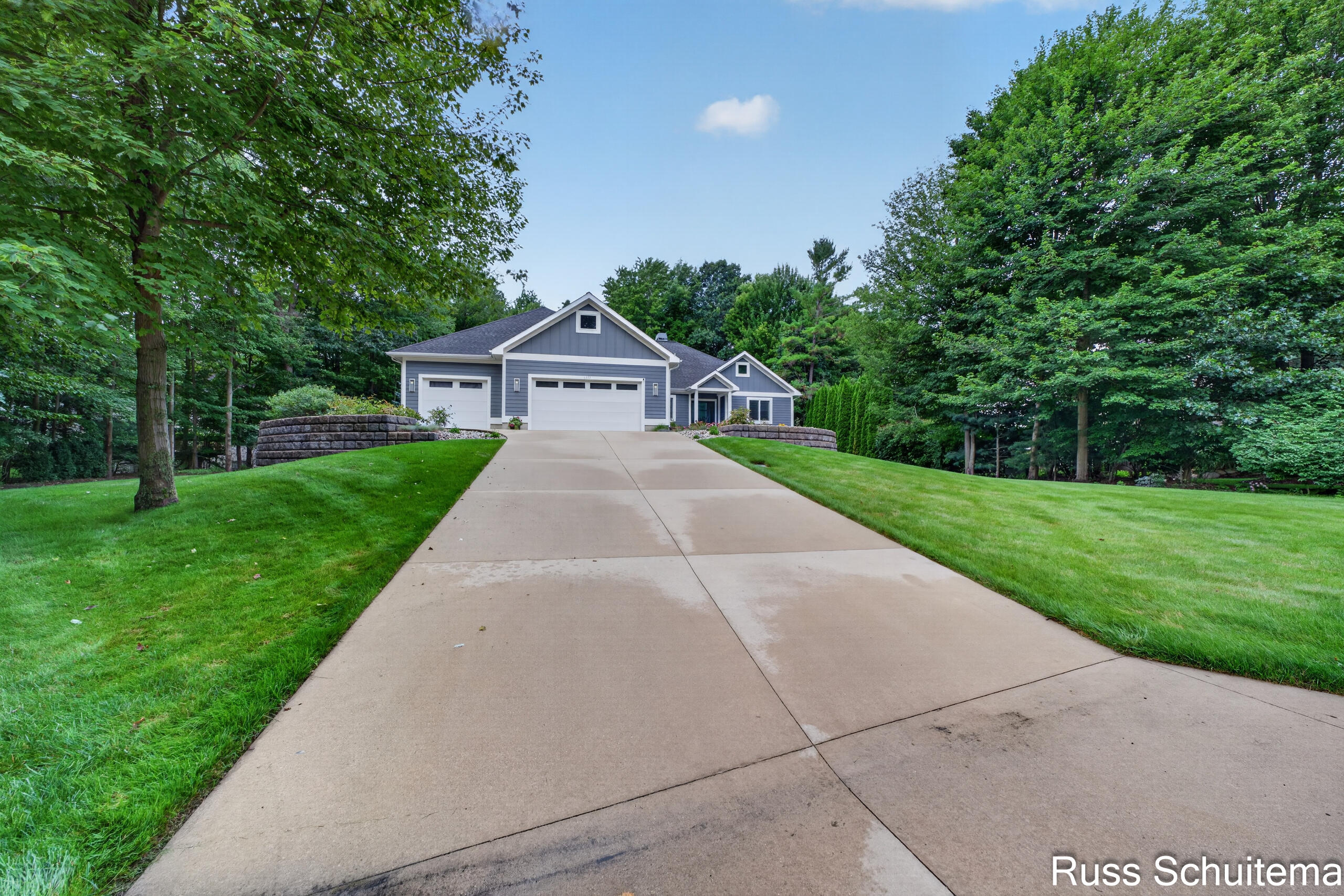 6335 Silverton Drive Norton Shores MI 49444