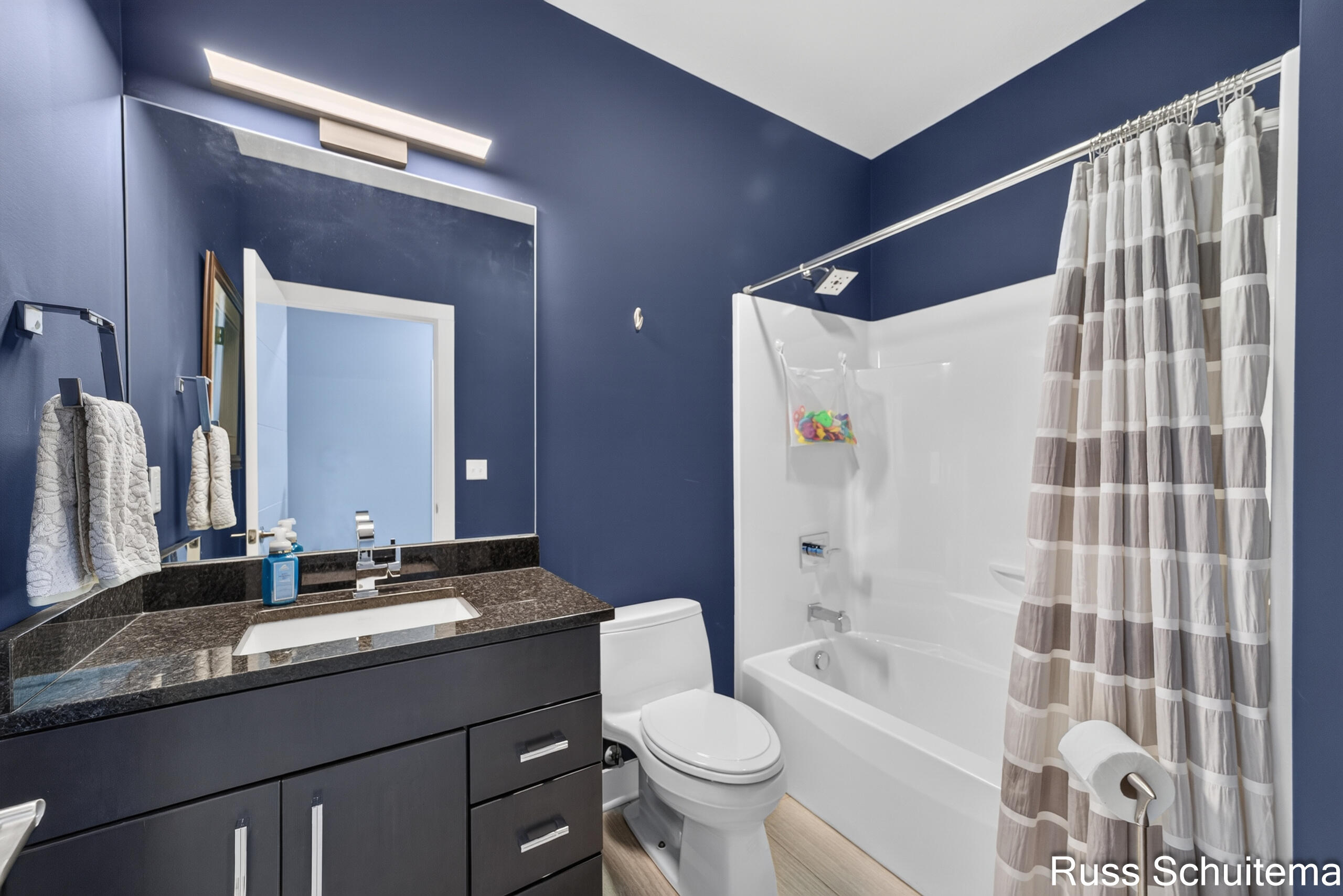 6335 Silverton Drive Norton Shores MI 49444