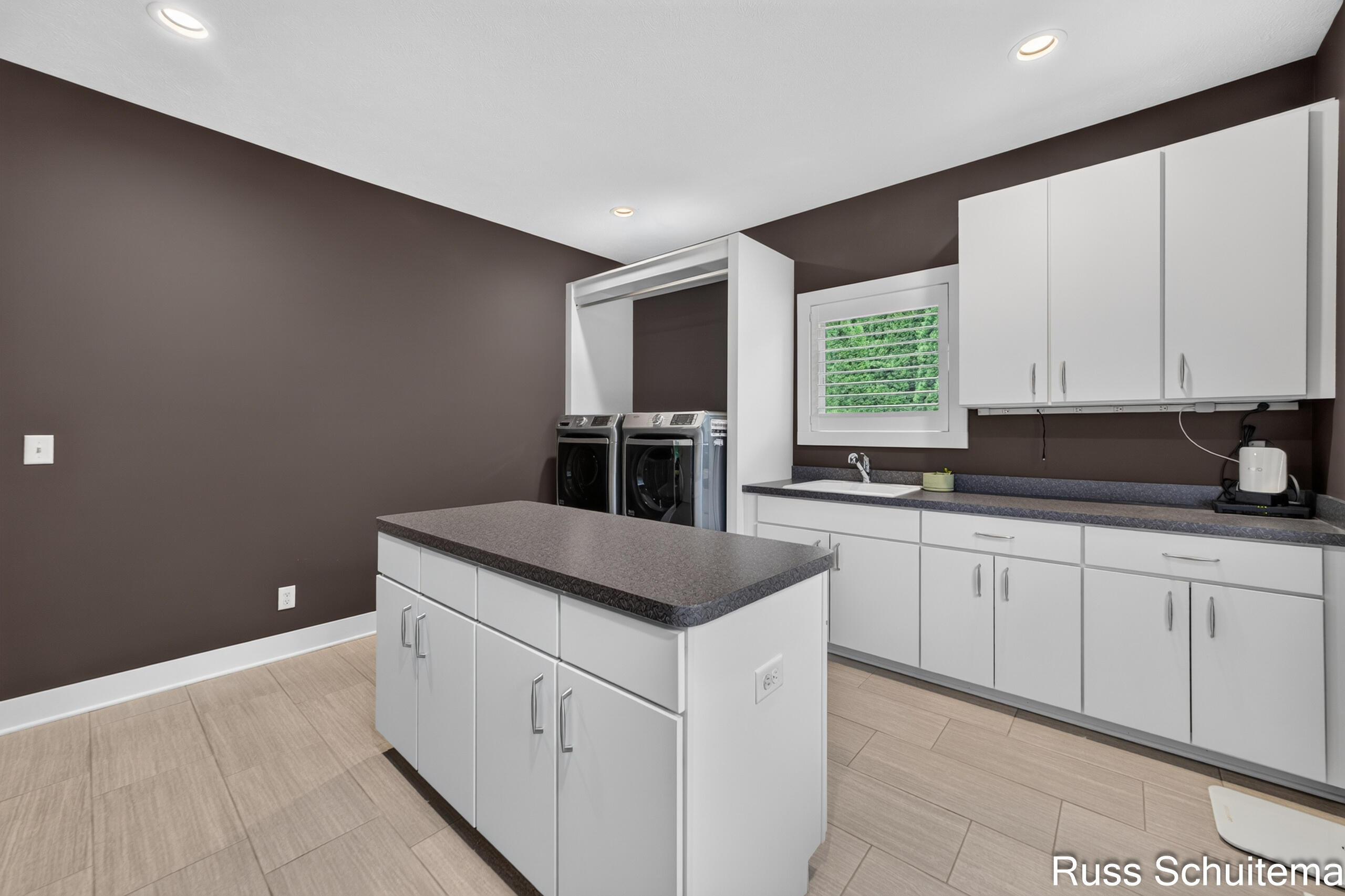 6335 Silverton Drive Norton Shores MI 49444