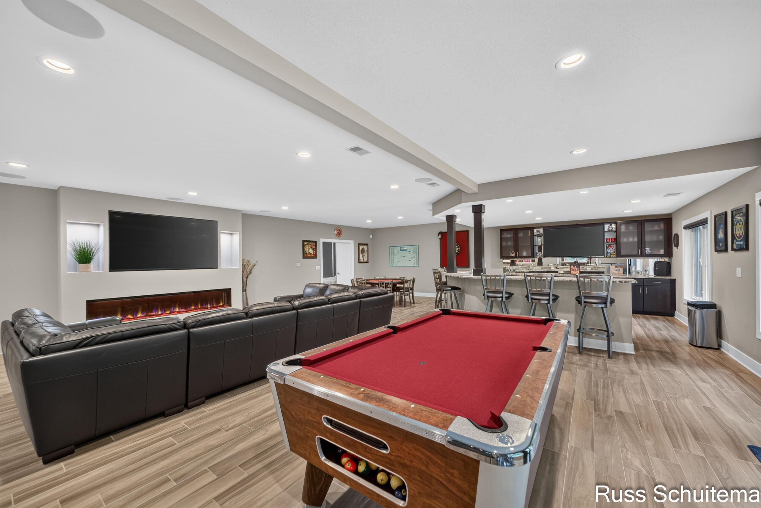 6335 Silverton Drive Norton Shores MI 49444