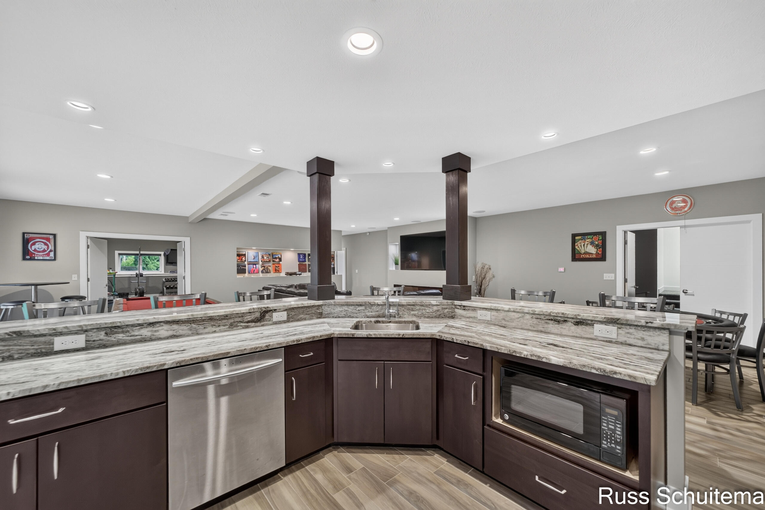 6335 Silverton Drive Norton Shores MI 49444