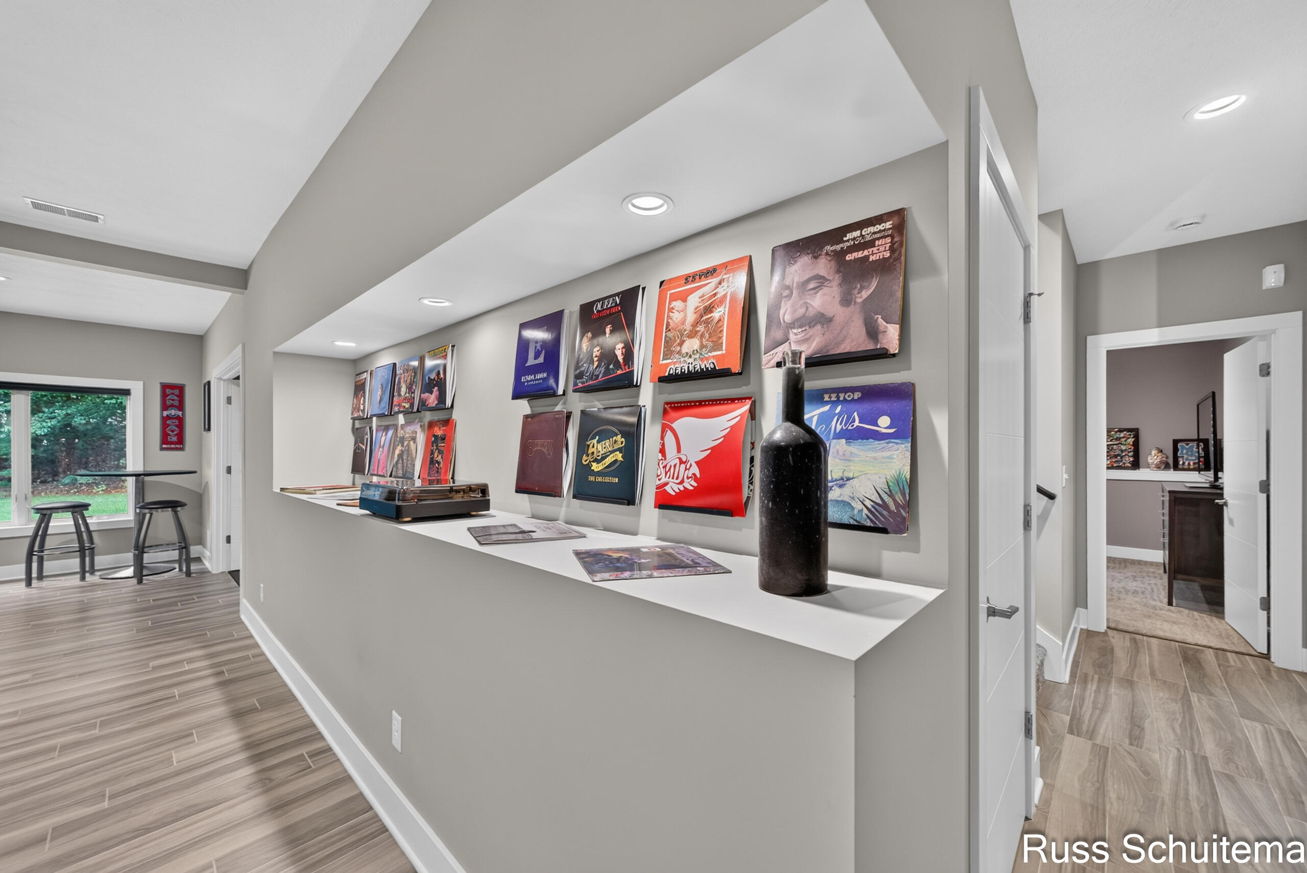 6335 Silverton Drive Norton Shores MI 49444