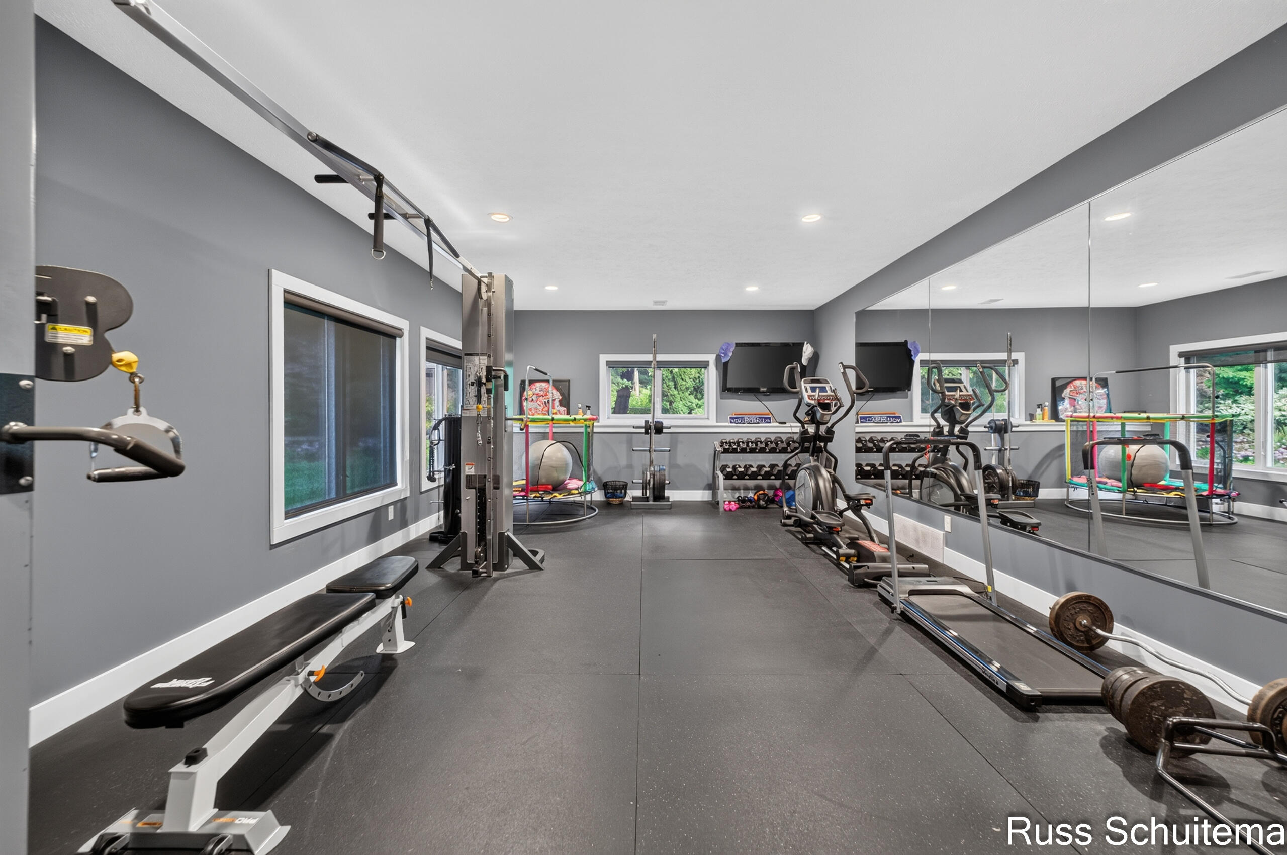 6335 Silverton Drive Norton Shores MI 49444
