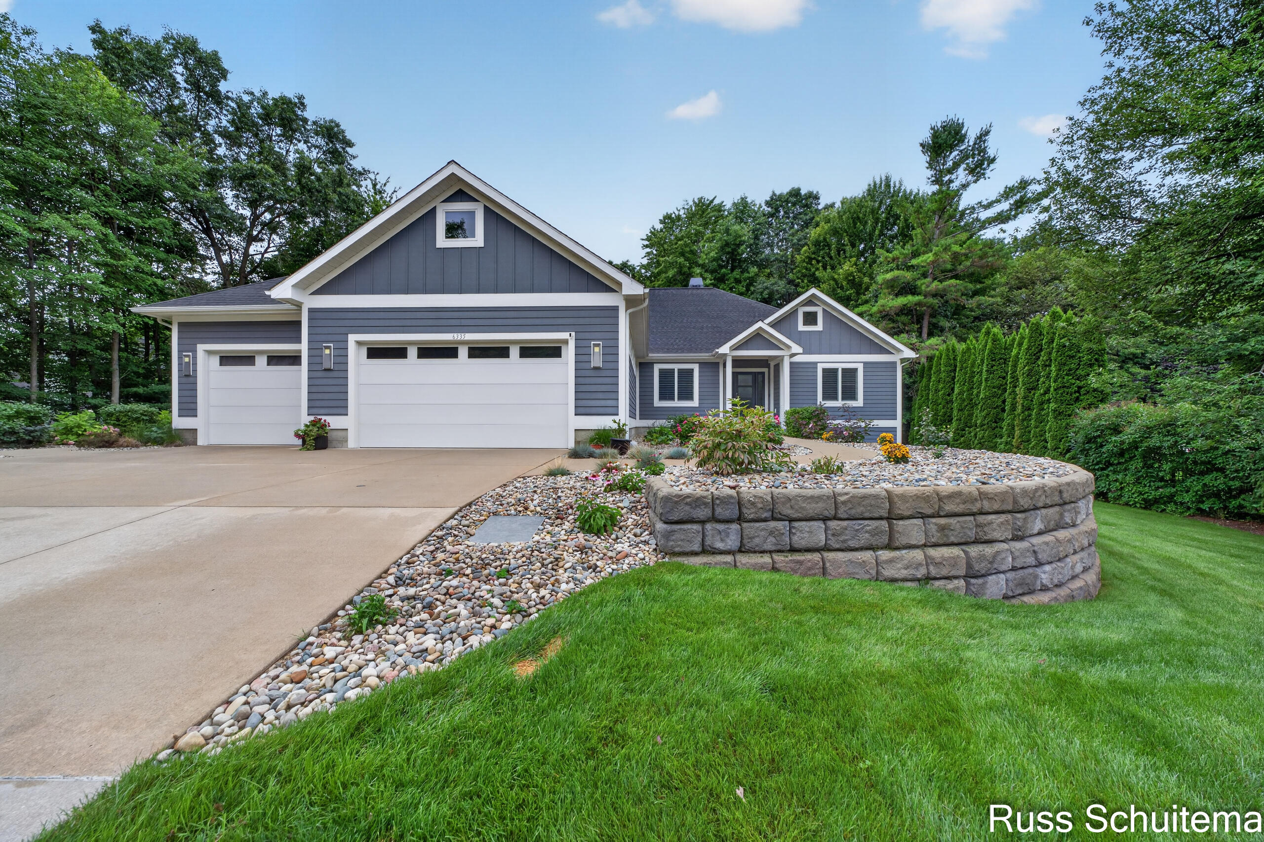6335 Silverton Drive Norton Shores MI 49444