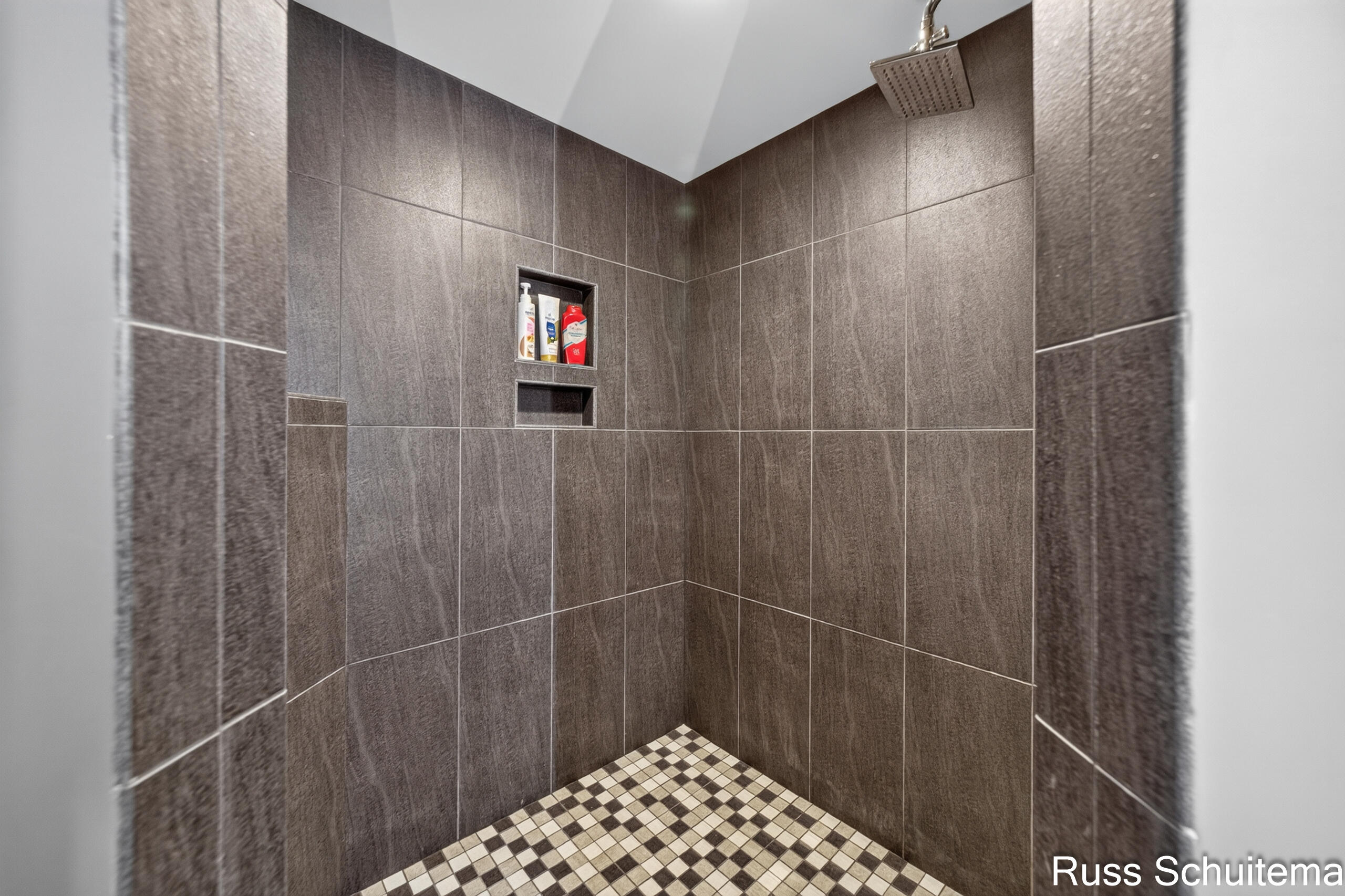 6335 Silverton Drive Norton Shores MI 49444